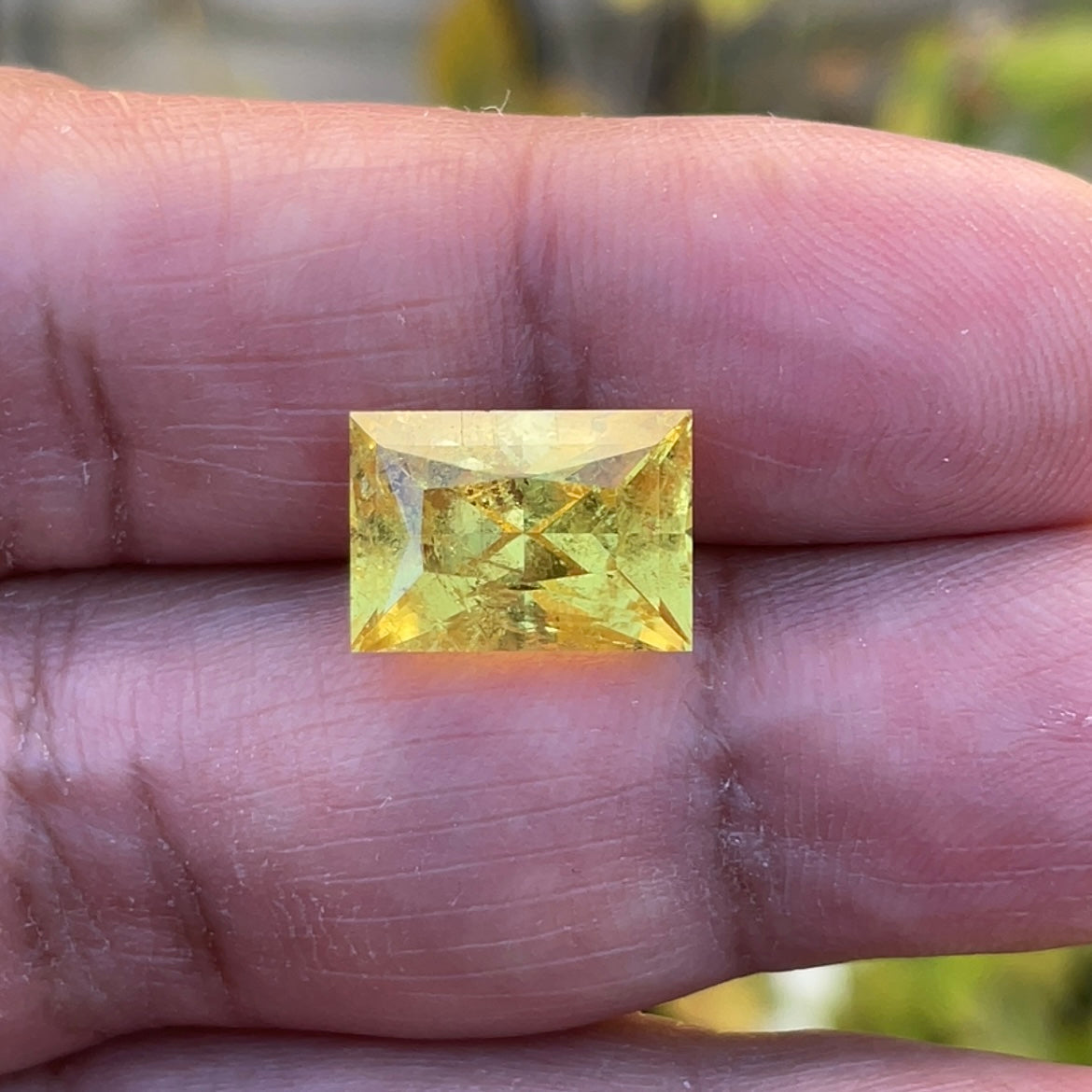 8.035Ct Vivid Intense Yellow Golden Danburite Tanzania Untreated Unheated. Slightly Included. Super