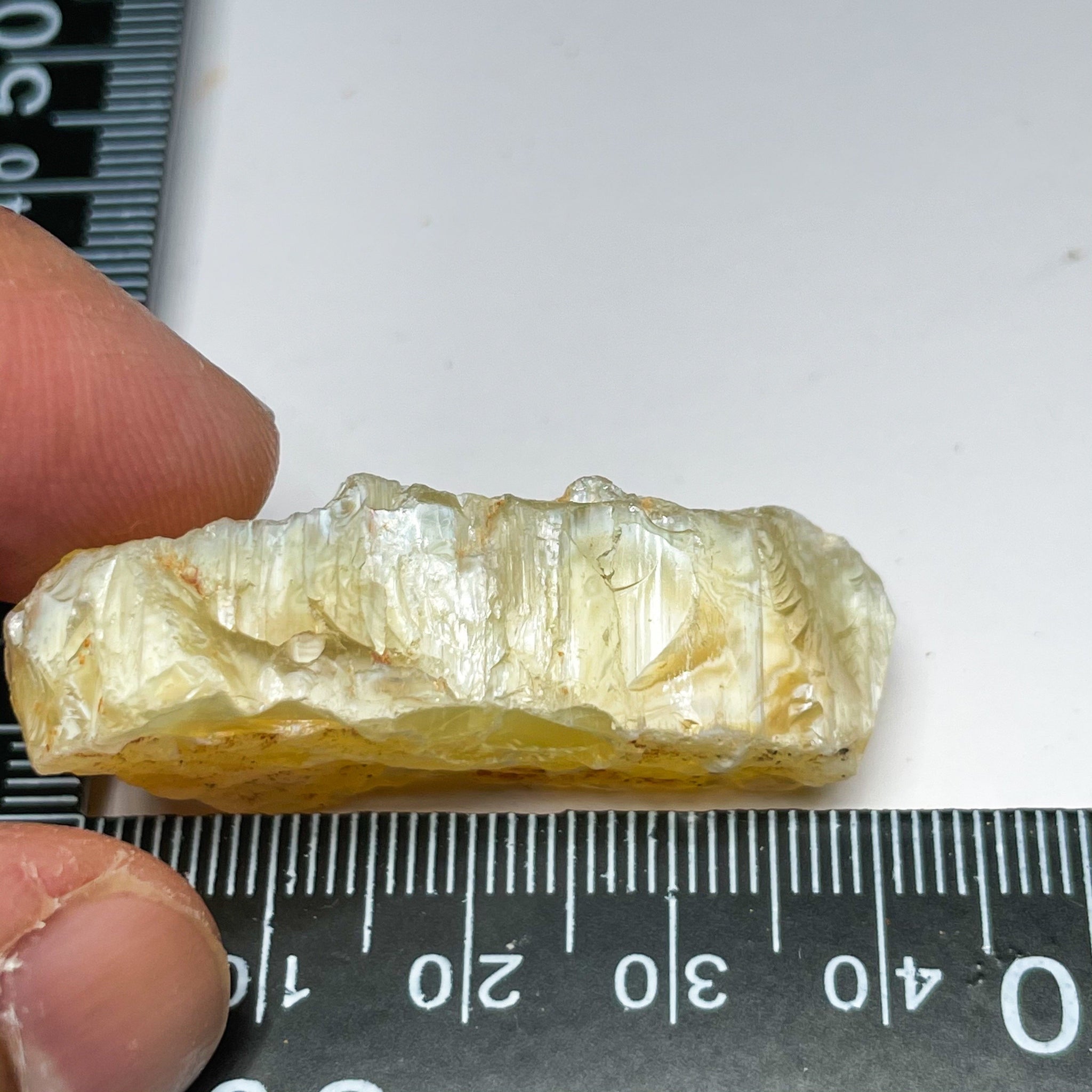 70.82Ct Opal Tanzania Untreated Unheated From A 1999 Deposit Chatoyant (Cats-Eye Effect)