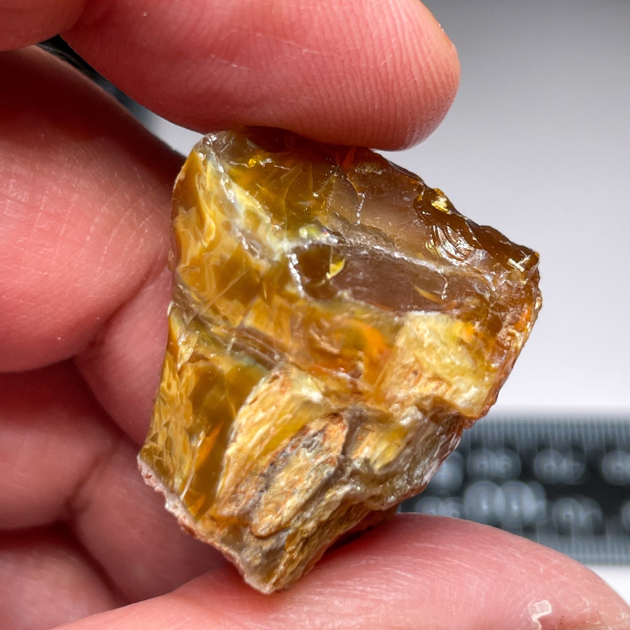 59.74Ct Opal Tanzania Untreated Unheated From A 1999 Deposit Chatoyant (Cats-Eye Effect) Has An