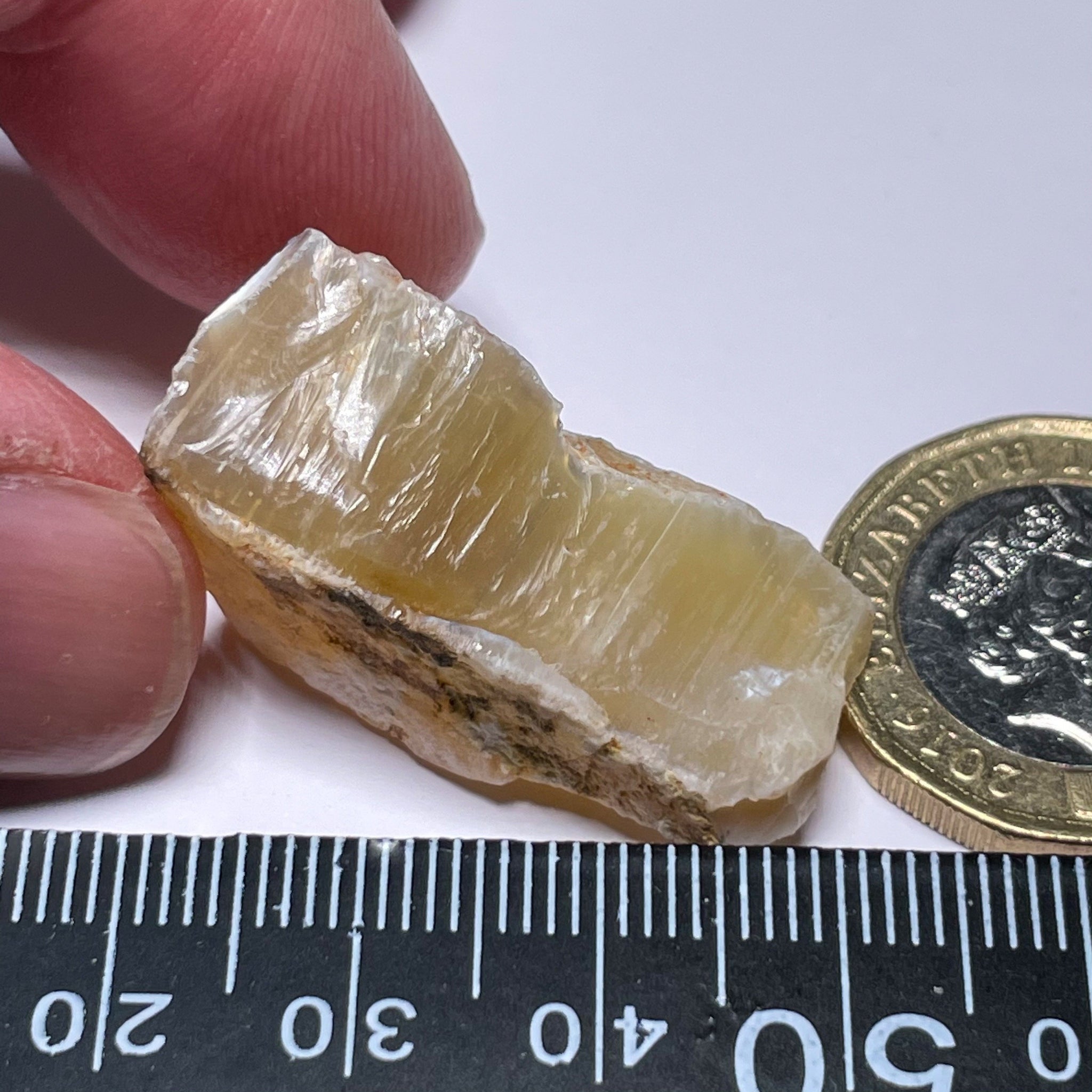 42.51Ct Opal Tanzania Untreated Unheated From A 1999 Deposit Chatoyant (White Pearly Cats-Eye