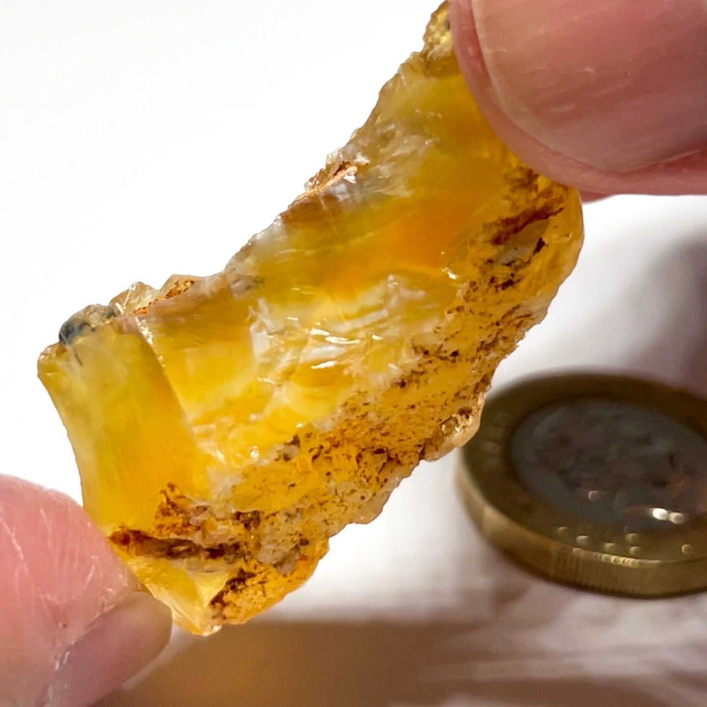 48.43Ct Opal Tanzania Untreated Unheated From A 1999 Deposit Chatoyant (Pearly Cats-Eye Effect)