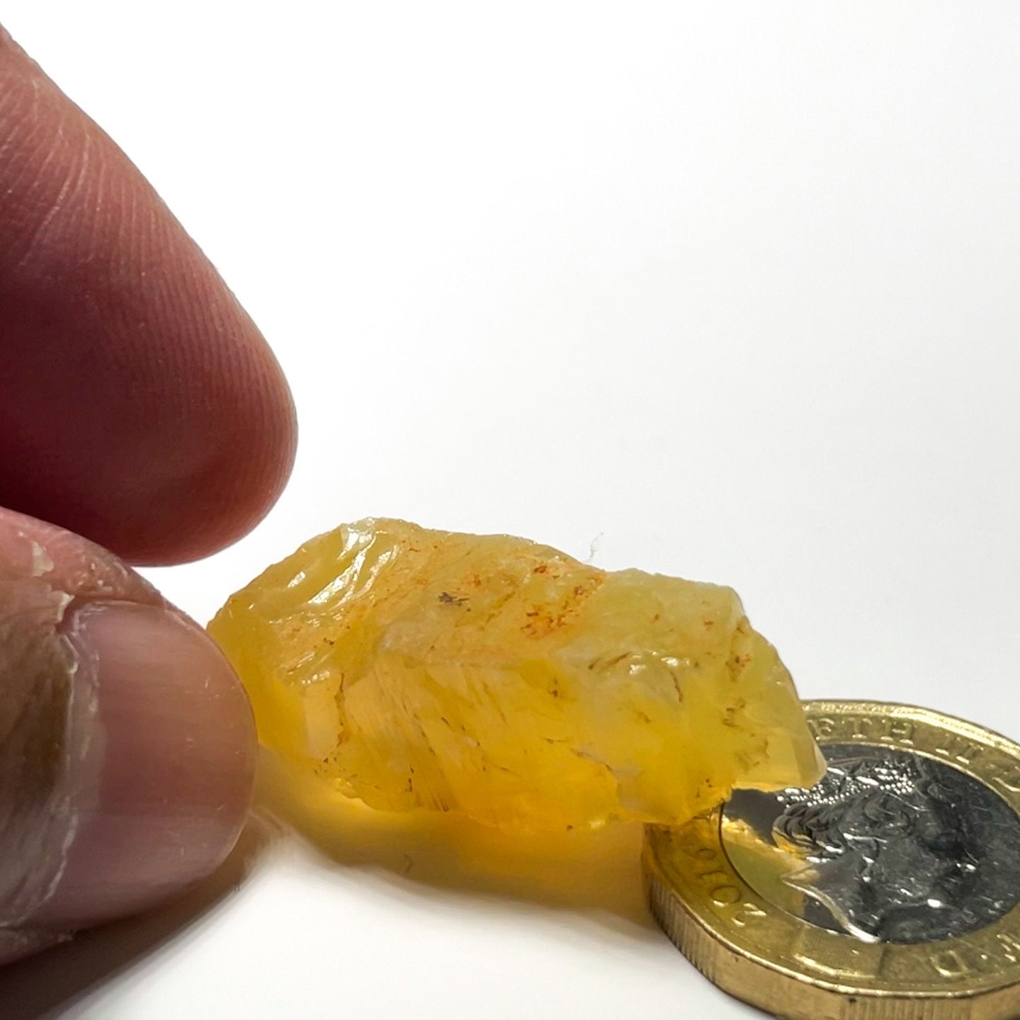 29.26Ct Opal Tanzania Untreated Unheated From A 1999 Deposit Chatoyant (Pearly Cats-Eye Effect)