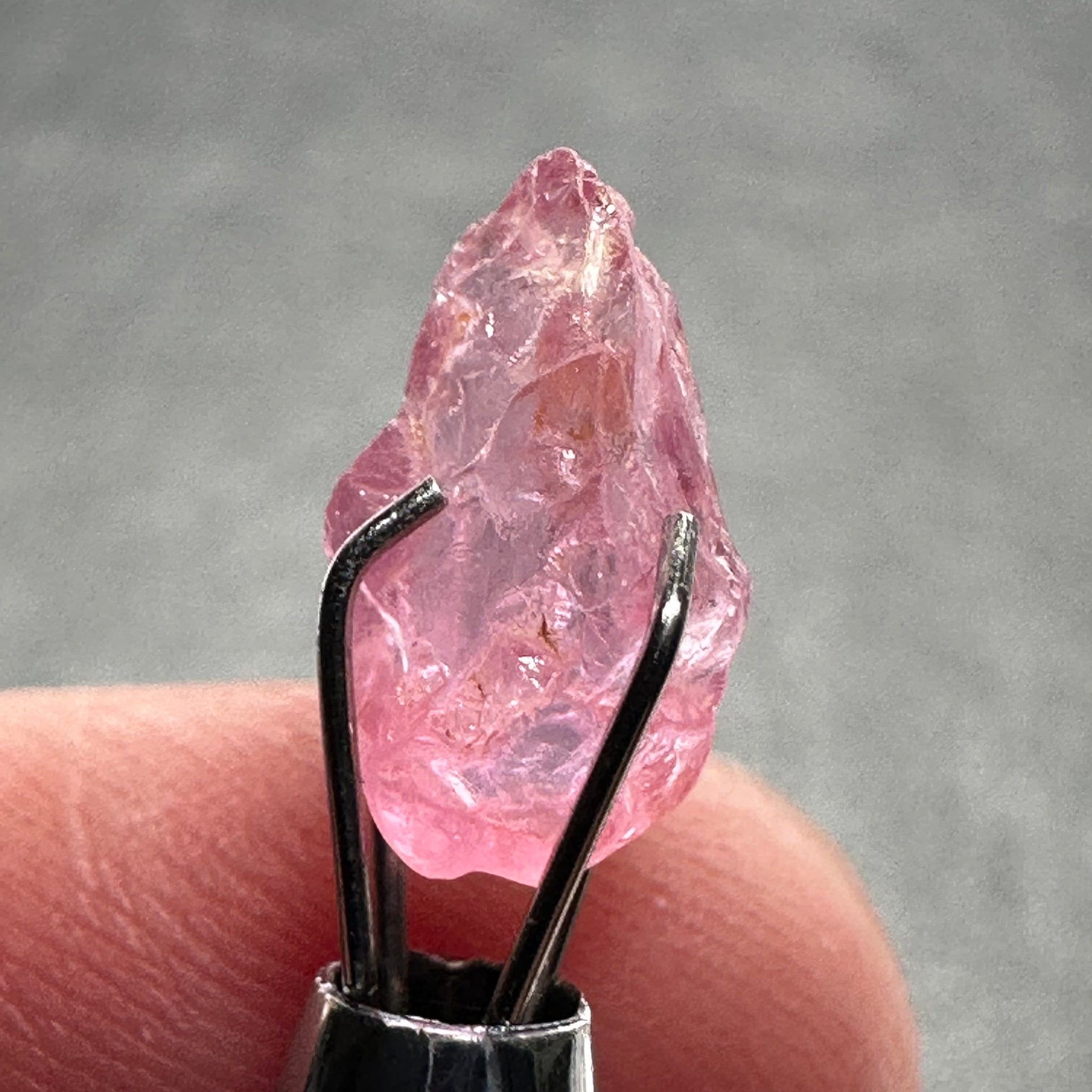 2.24Ct Pink Spinel Tanzania Vvs + Slight Silk Untreated Unheated