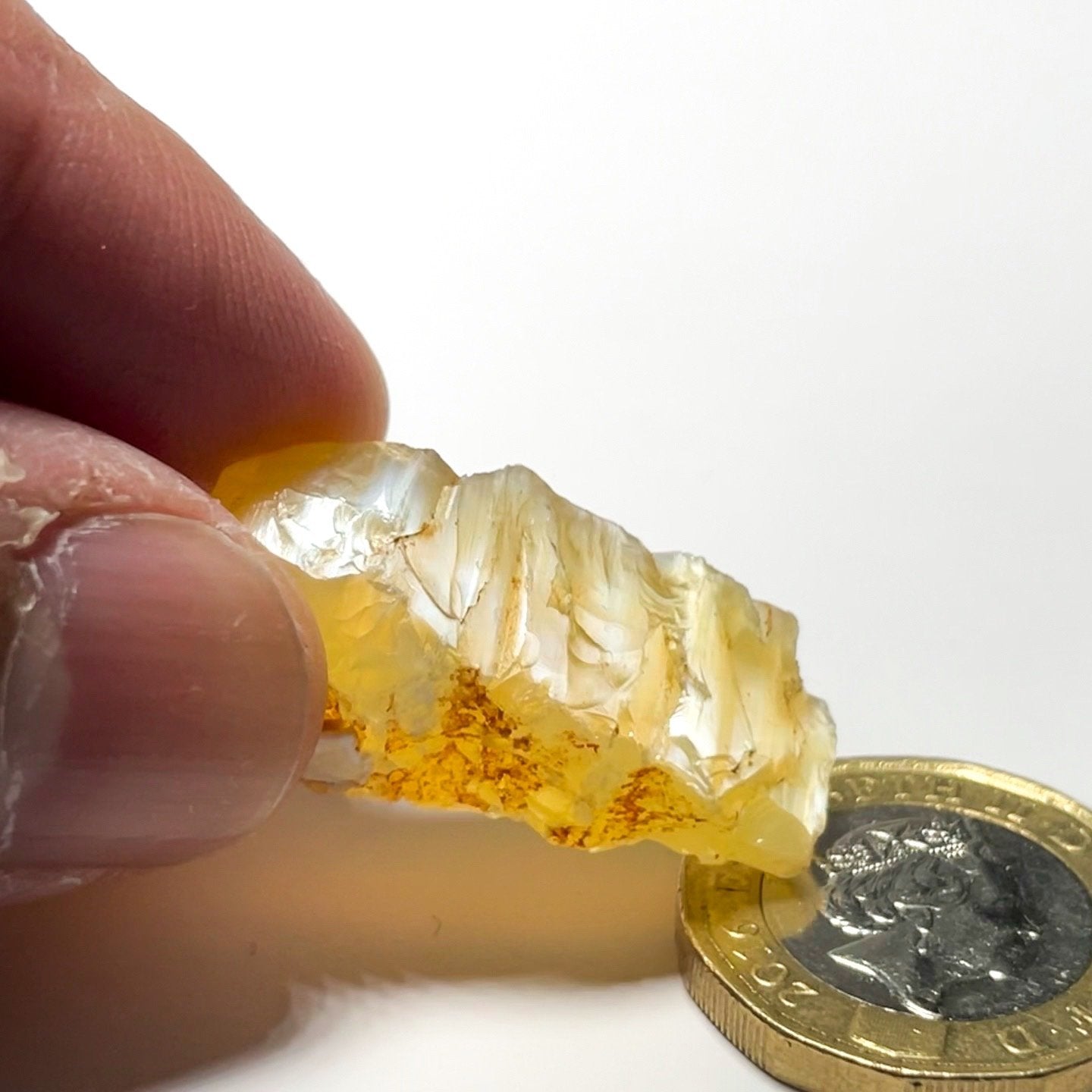 29.26Ct Opal Tanzania Untreated Unheated From A 1999 Deposit Chatoyant (Pearly Cats-Eye Effect)