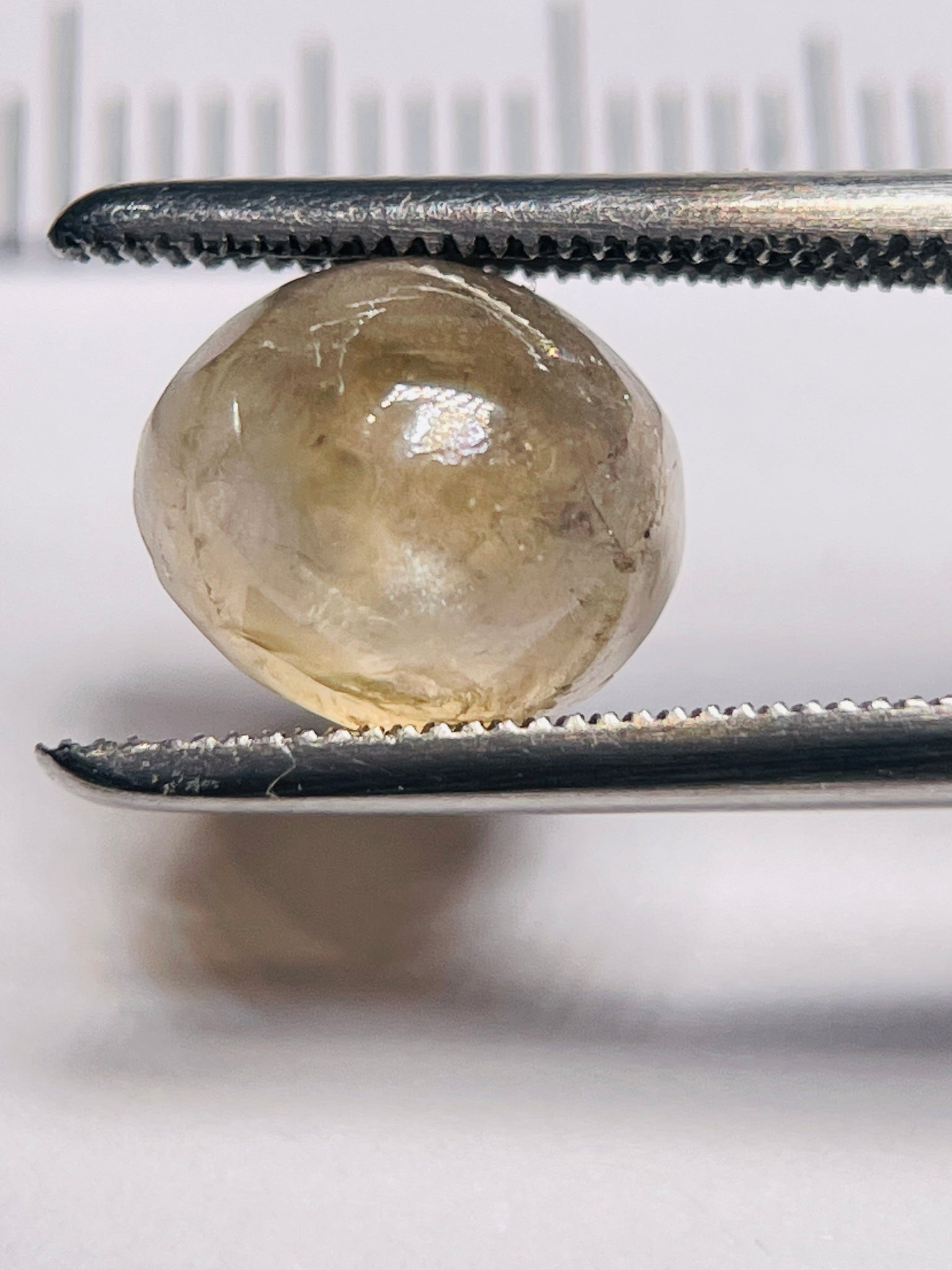 3.18Ct Sapphire Tanzania. Untreated Unheated. Seems To Have A Moving Spot/star. Oddly Cut