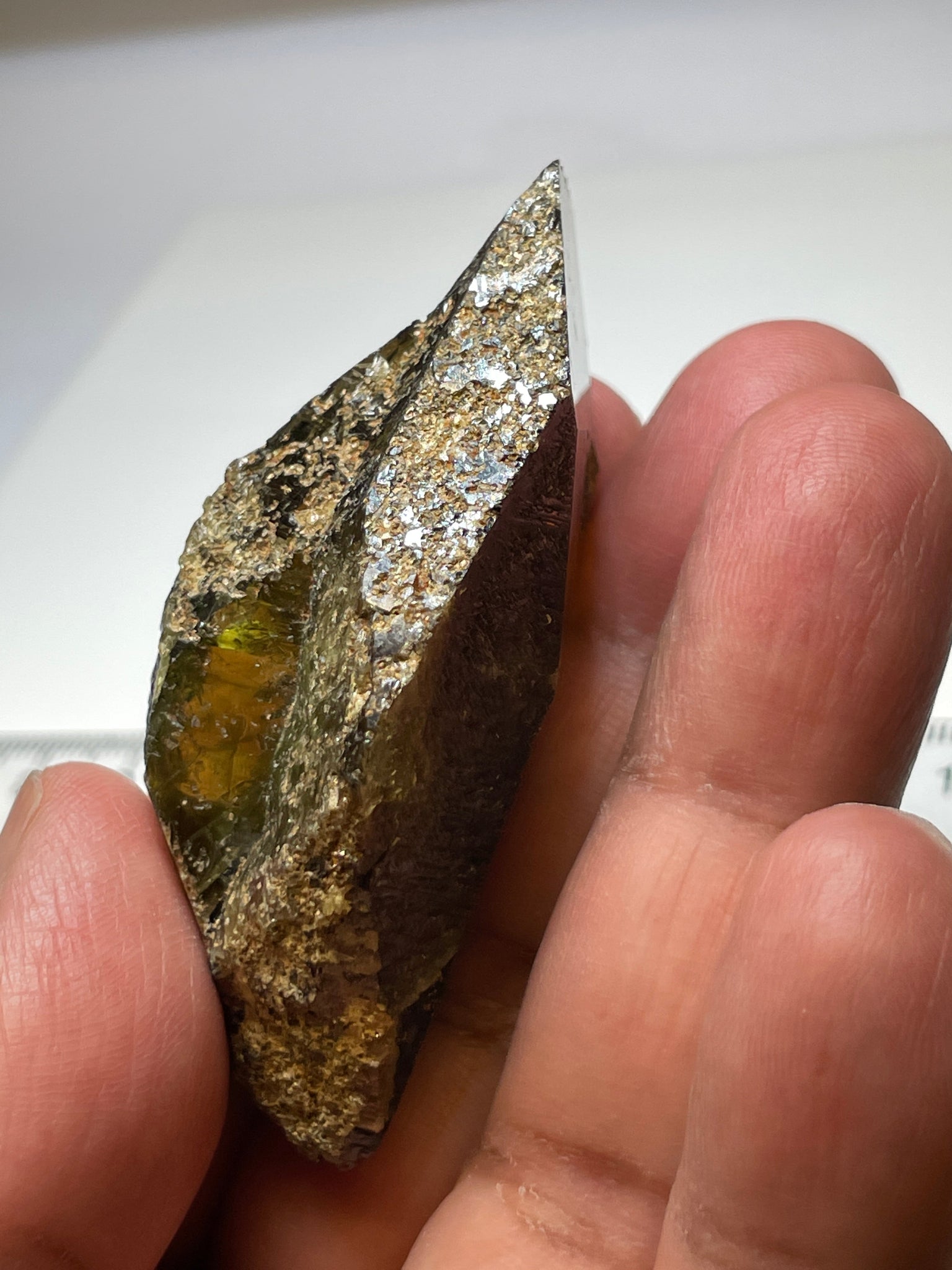 298.50Ct / 59.70Gm Tanzanian Sphene Crystal Untreated Unheated. 65.6 X 31.6 24.9Mm Very High End