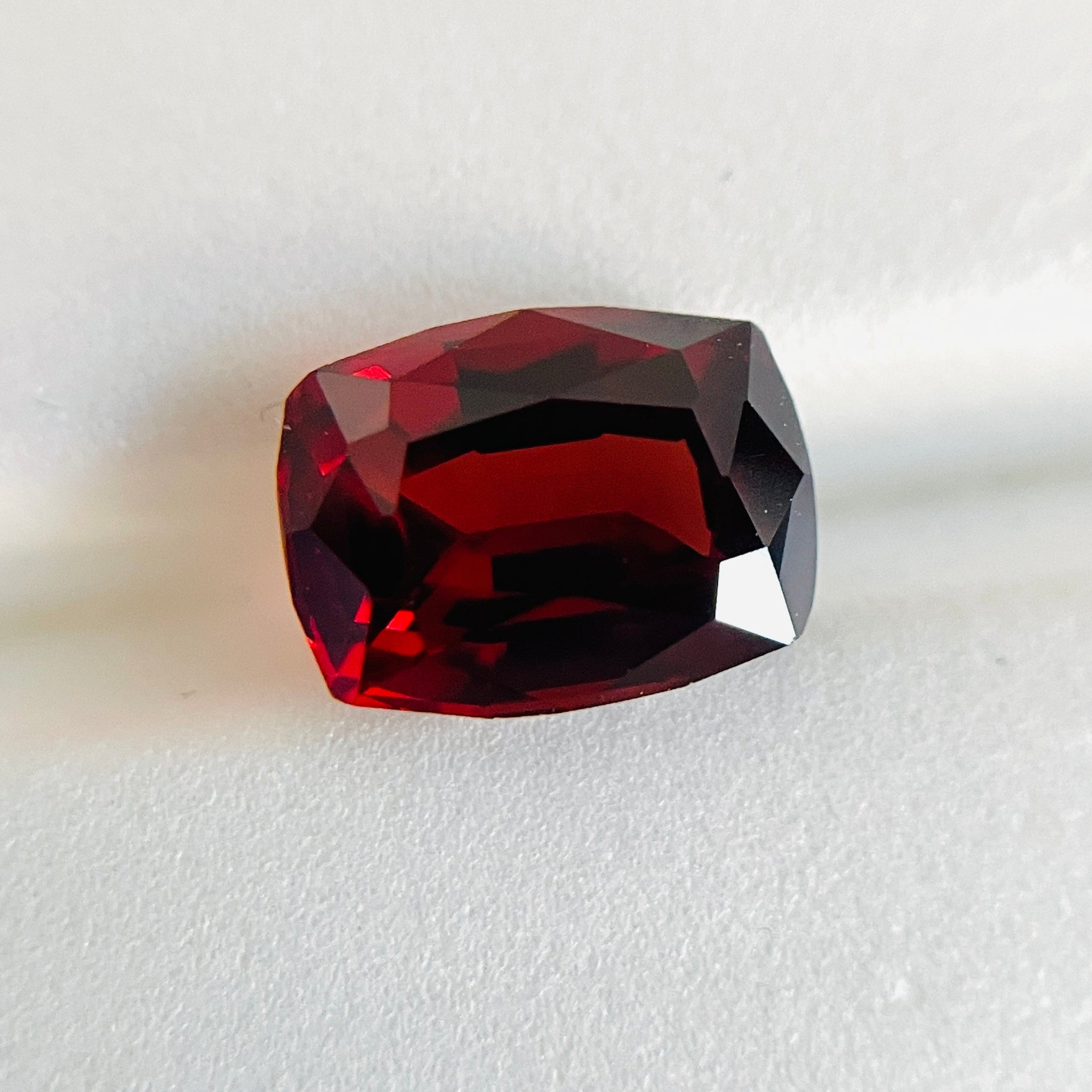 1.97Ct Malaya Garnet. Tanzania. Untreated Unheated