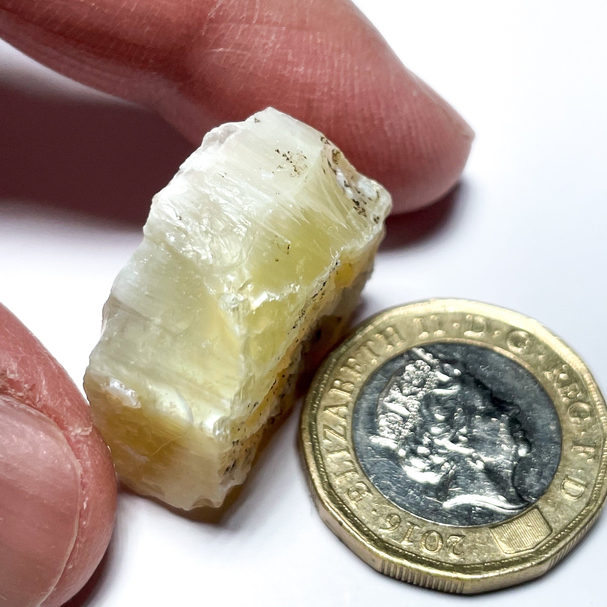 46.09Ct Opal Tanzania Untreated Unheated From A 1999 Deposit Chatoyant (Pearly Cats-Eye Effect)