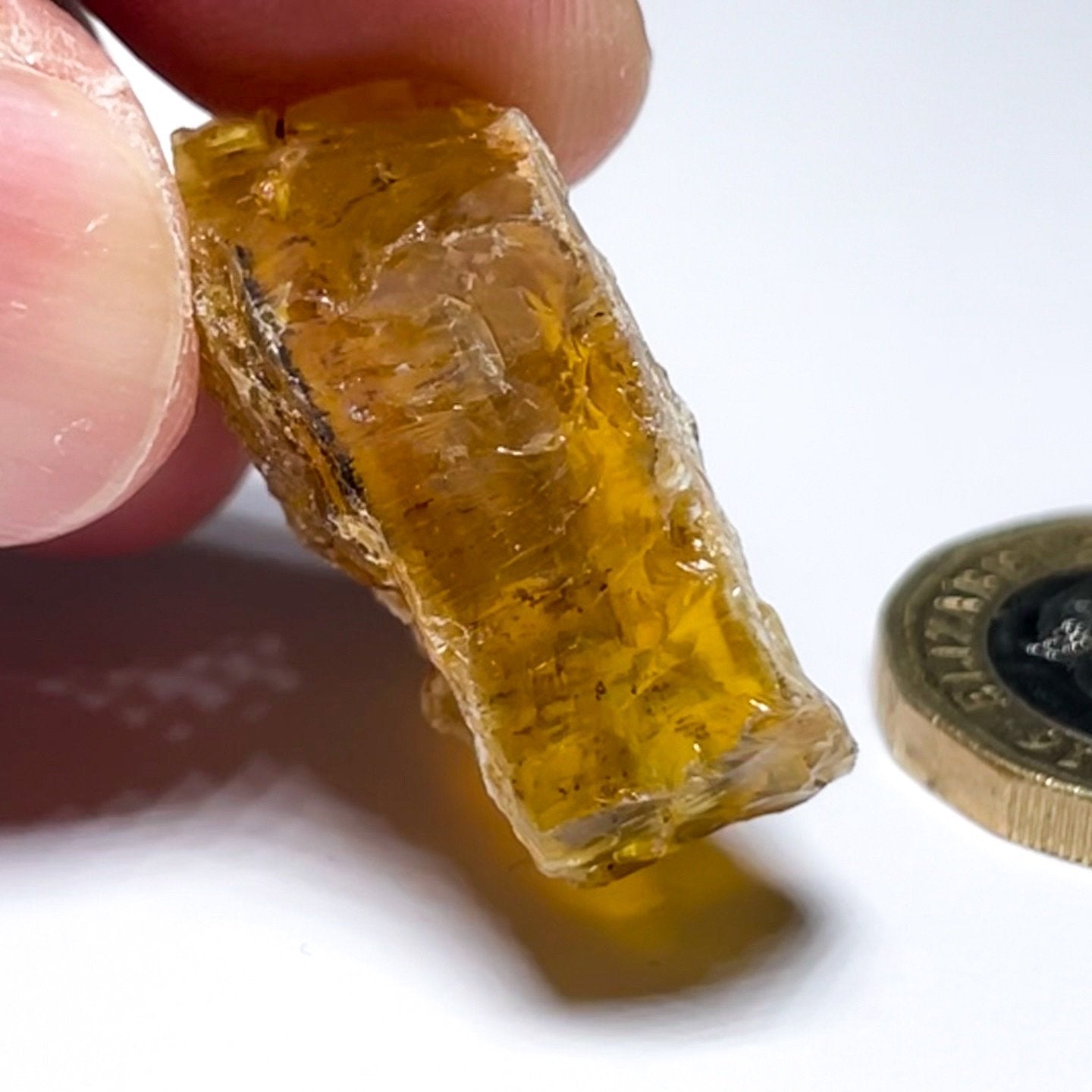 40.71Ct Opal Tanzania Untreated Unheated From A 1999 Deposit Chatoyant (Pearly Cats-Eye Effect)