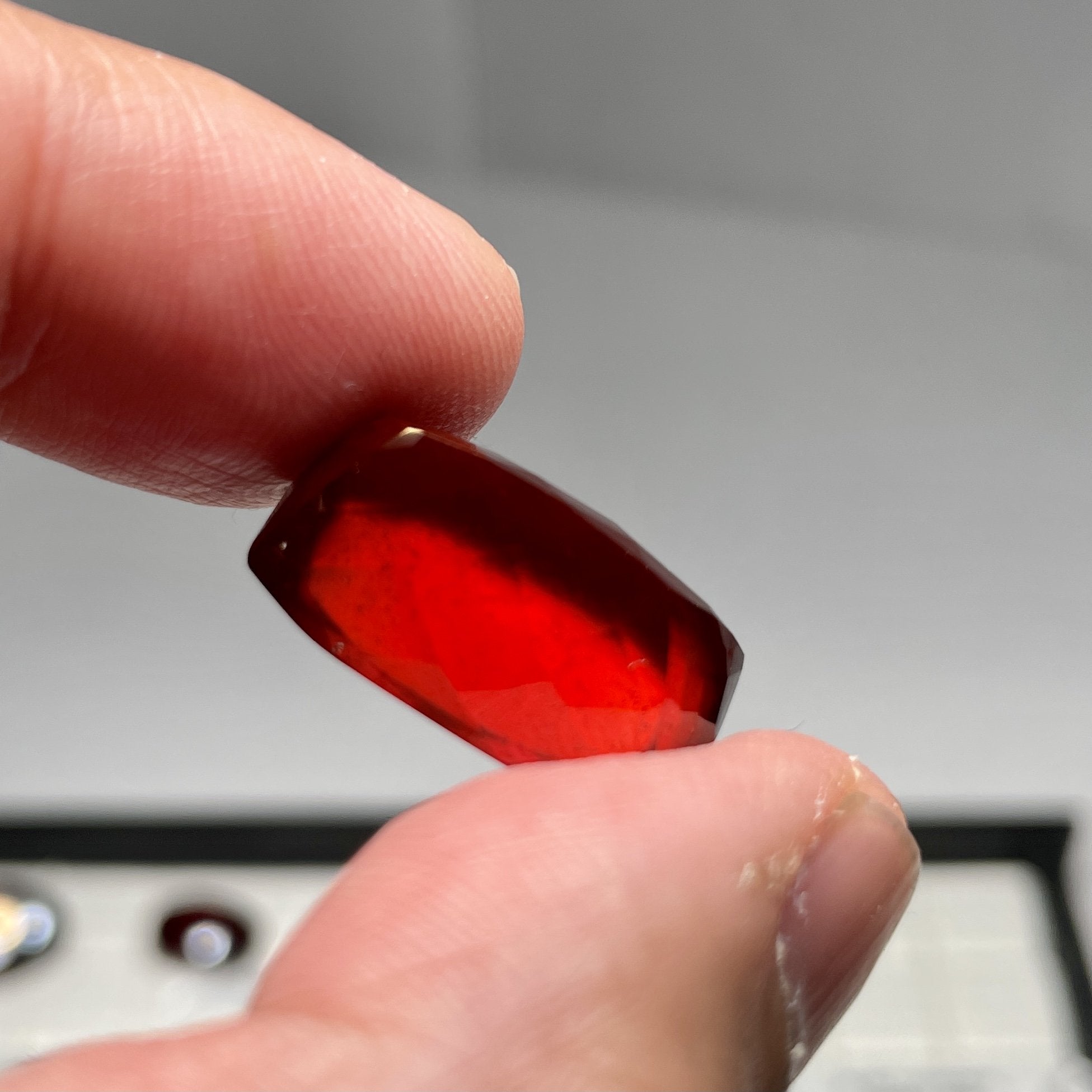 23.80Ct Hessonite Garnet Tanzania Untreated Unheated. 20 X 12.5 9 Mm. Use Either Side.