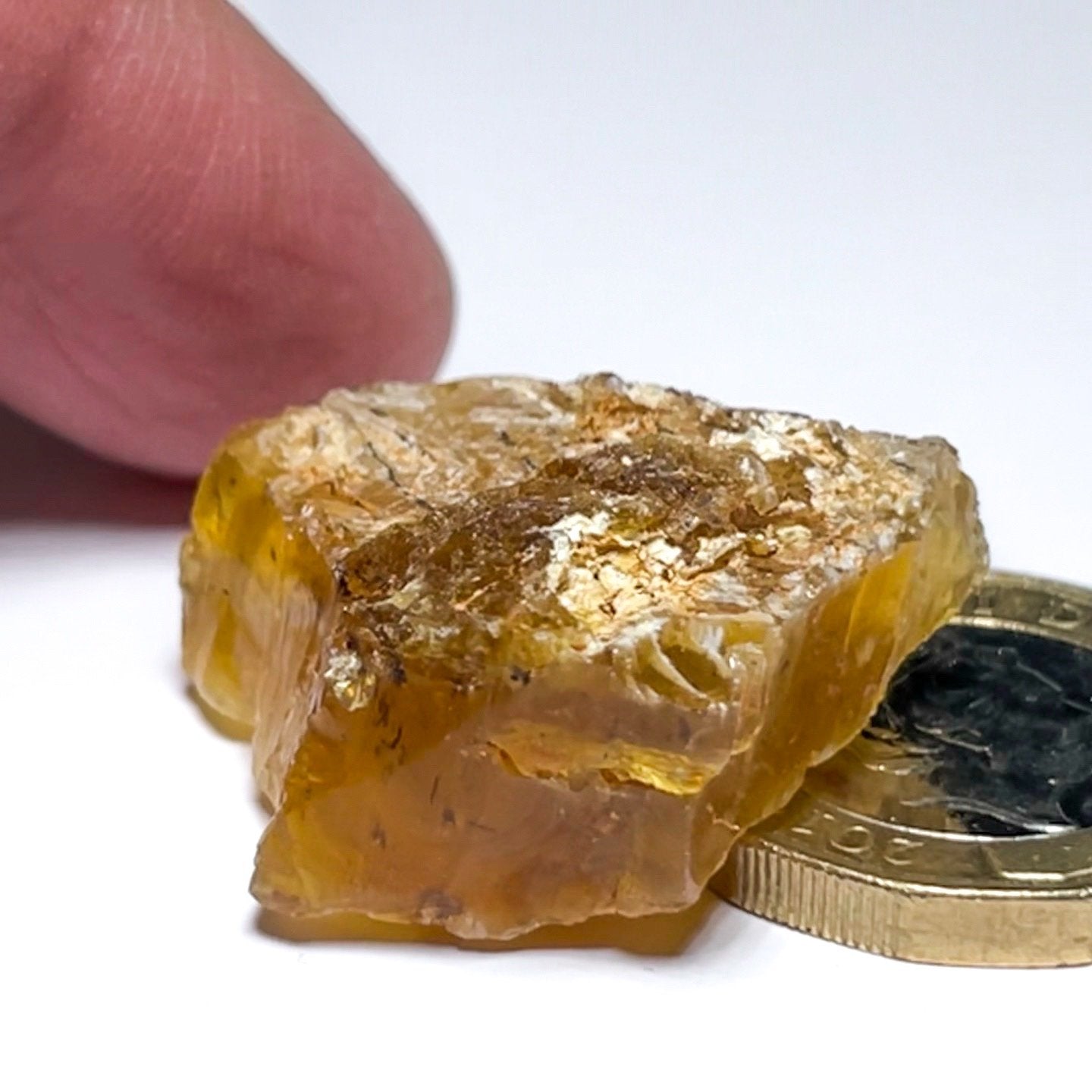 40.71Ct Opal Tanzania Untreated Unheated From A 1999 Deposit Chatoyant (Pearly Cats-Eye Effect)