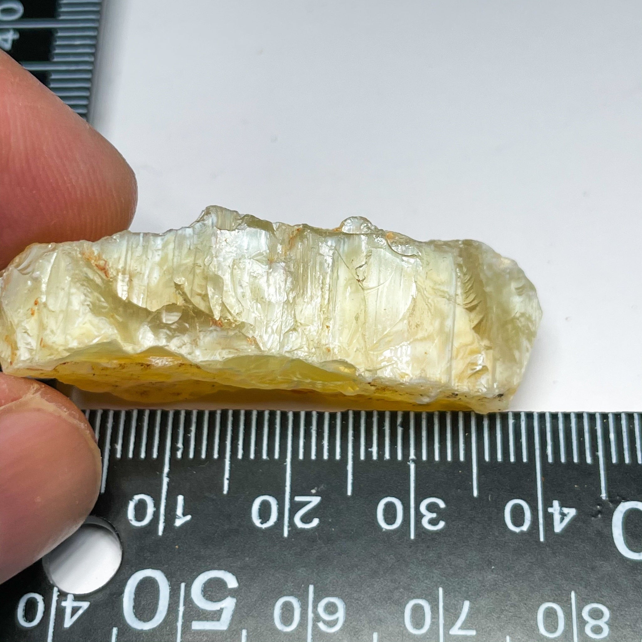 70.82Ct Opal Tanzania Untreated Unheated From A 1999 Deposit Chatoyant (Cats-Eye Effect)