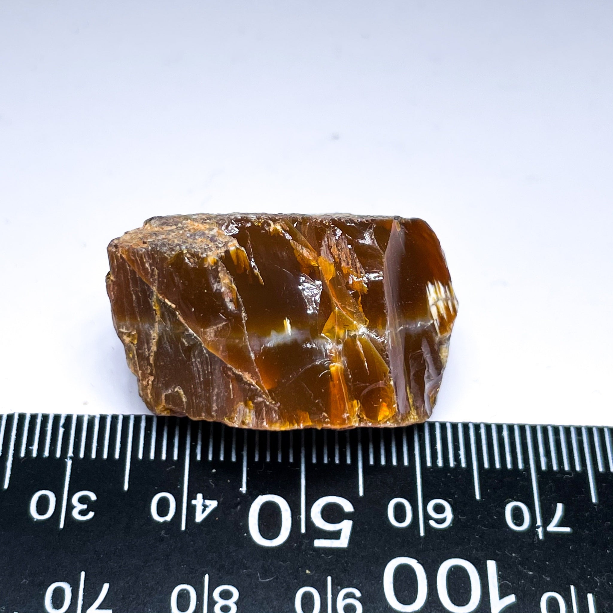 60.00Ct Opal Tanzania Untreated Unheated From A 1999 Deposit Chatoyant (Cats-Eye Effect) Has An