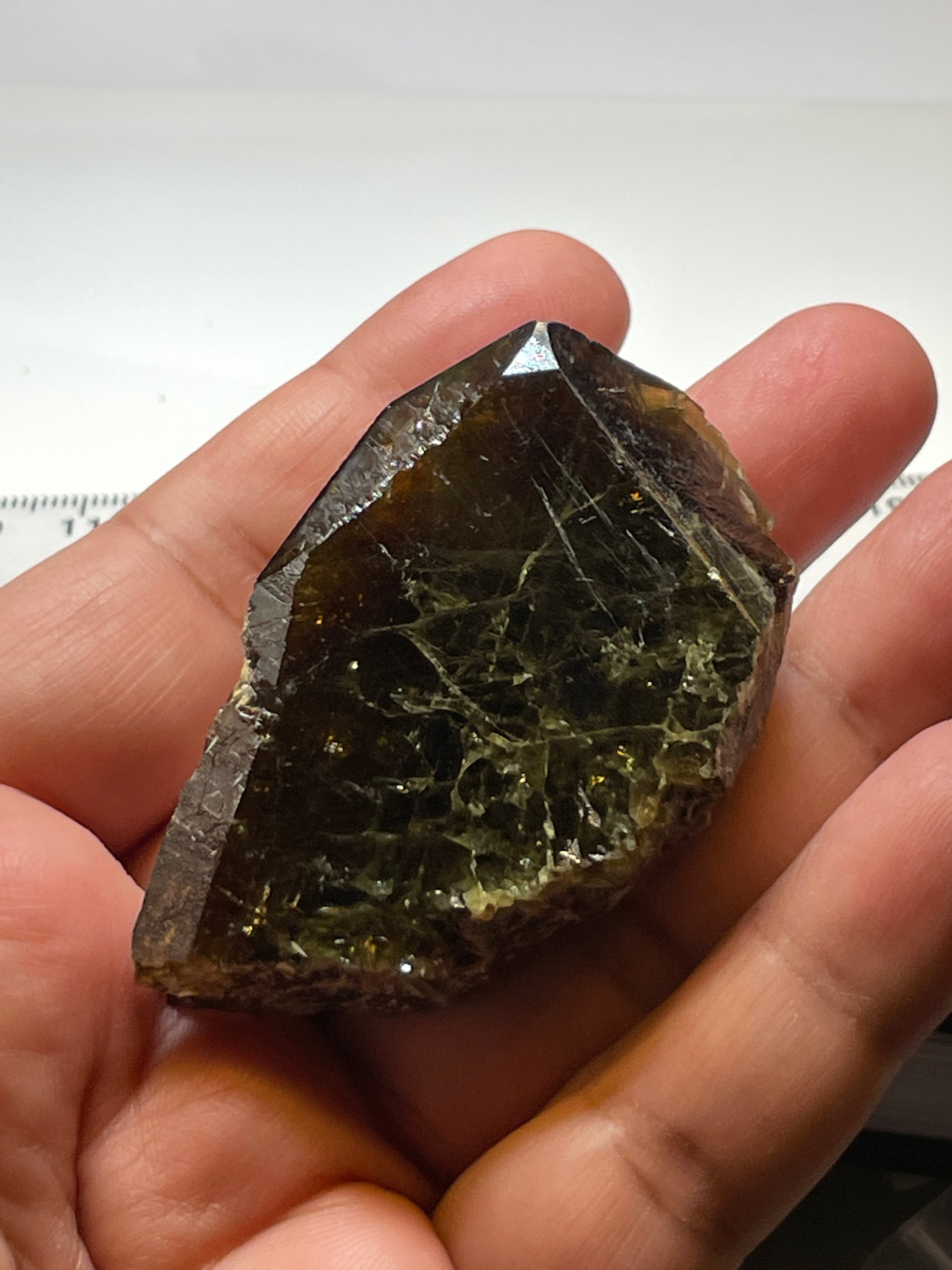 371.5Ct / 74.30Gm Tanzanian Sphene Crystal Untreated Unheated. 64.8 X 41.0 18.1Mm Very High End