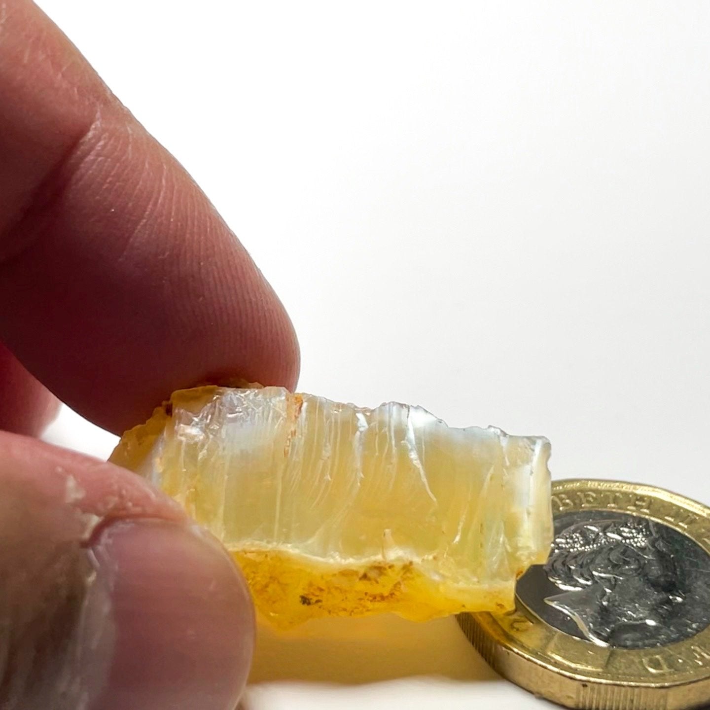 29.26Ct Opal Tanzania Untreated Unheated From A 1999 Deposit Chatoyant (Pearly Cats-Eye Effect)