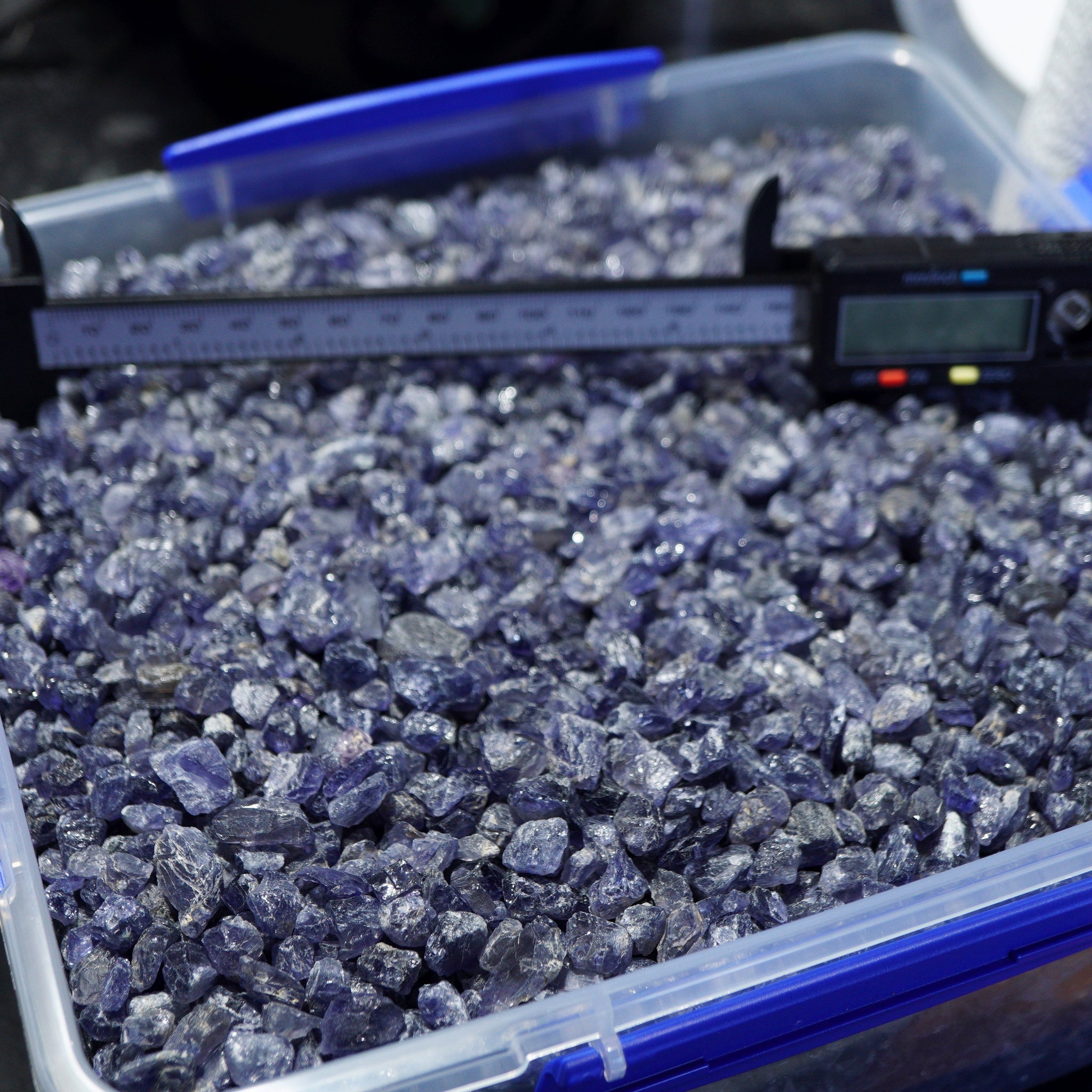 2 Kg Iolite Lots Tanzania But Good For Setting As Is Holistics Etc. 0.20Gm - 3Gm Pcs Price Per Kg
