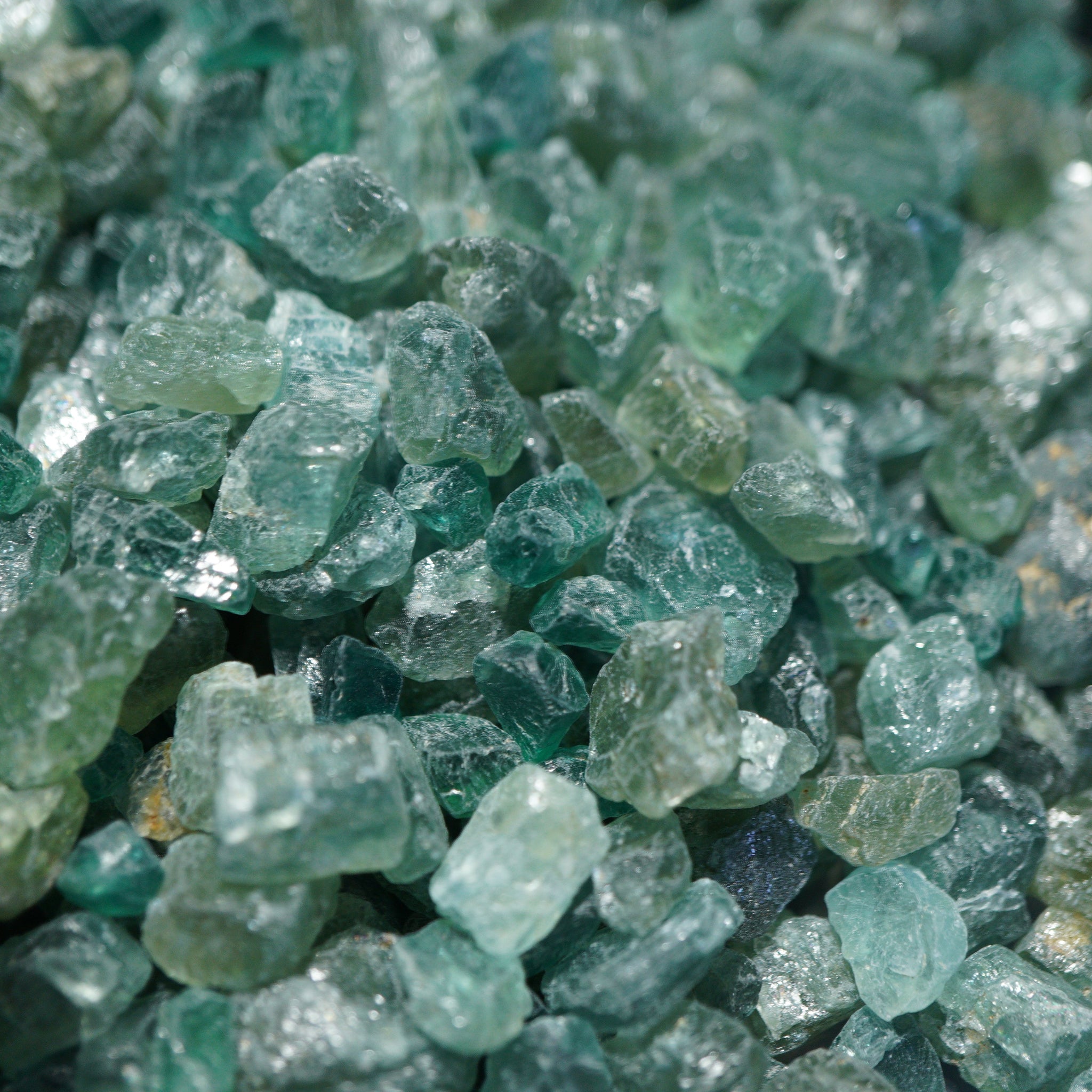 1Kg Apatite Lots Not For Faceting Tanzania 0.2Gm - 3Gm. Price Is