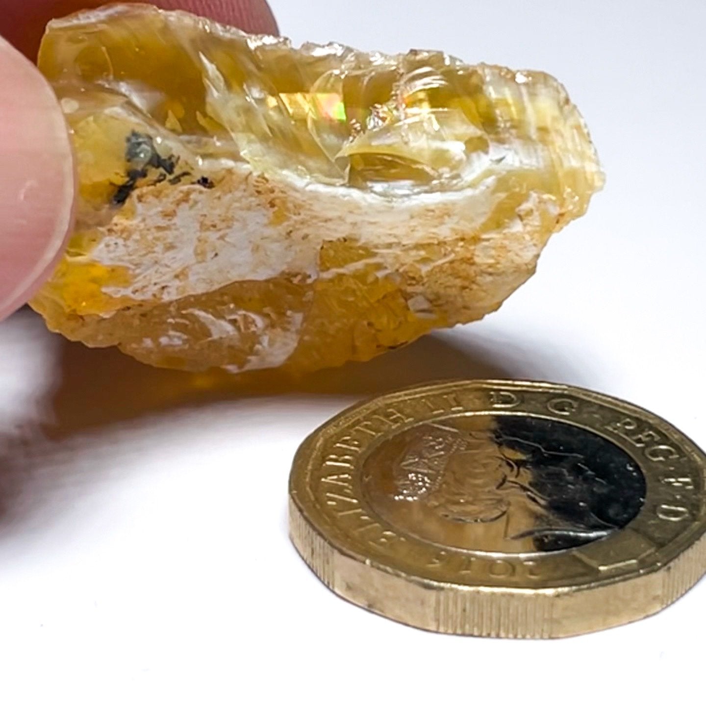 46.74Ct Opal Tanzania Untreated Unheated From A 1999 Deposit Chatoyant (Pearly Cats-Eye Effect)