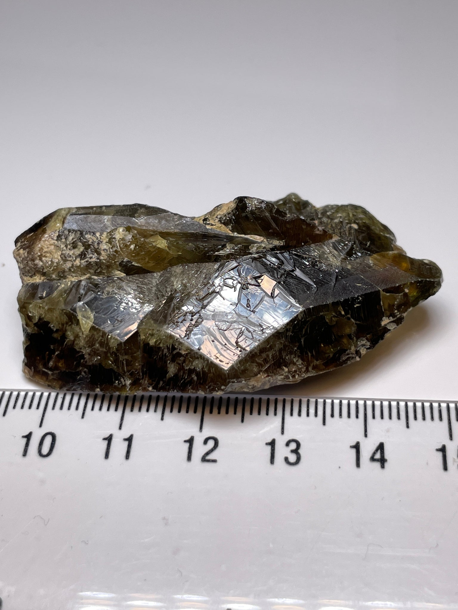 207.64Ct / 41.52Gm Tanzanian Sphene Crystal Untreated Unheated. 53.9 X 28.2 19.1Mm Very High End