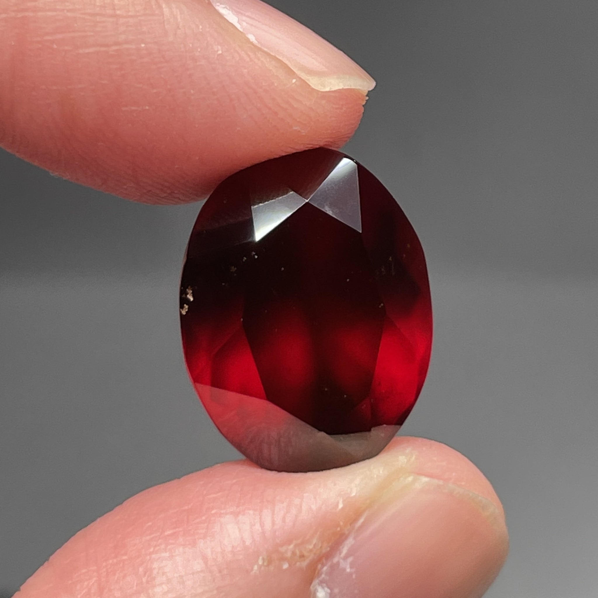 22.88Ct Hessonite Garnet Tanzania Untreated Unheated. 19 X 14 9.1 Mm. Use Either Side.