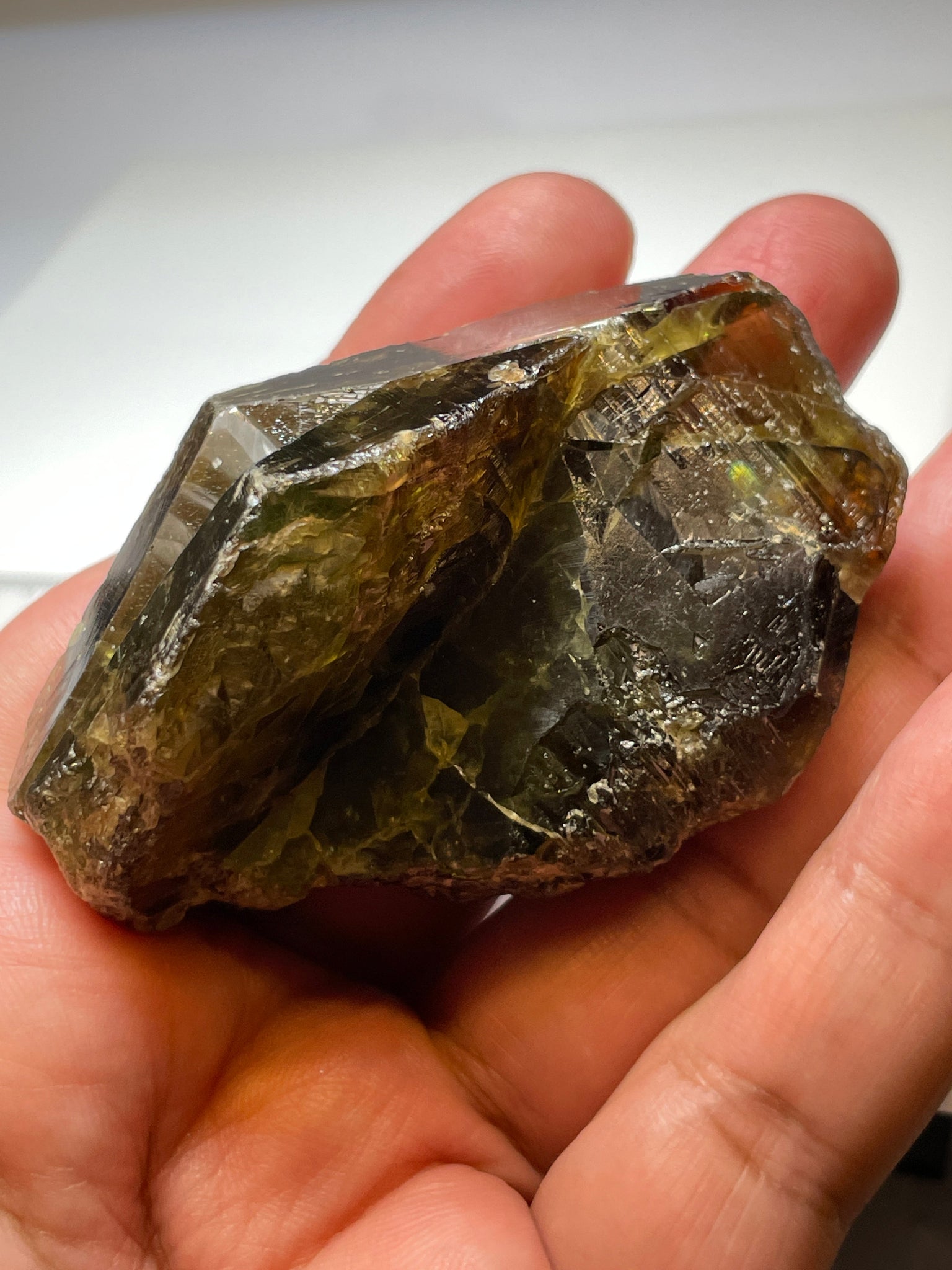 130.10Gm / 650.50Ct Sphene Crystal From Tanzania. Superb Rare Piece. 71.60 X 50.00 33.20Mm