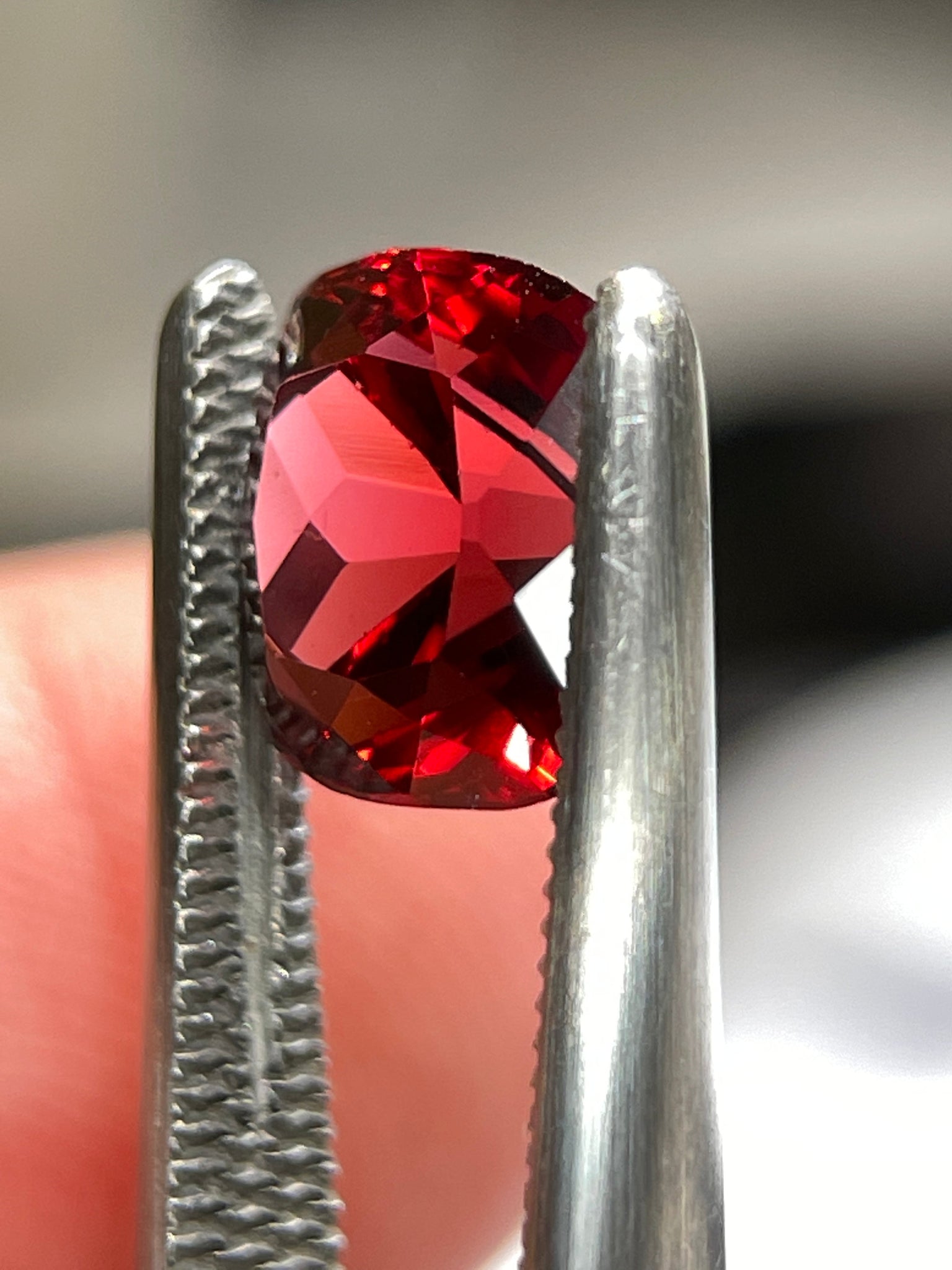 3.35Ct Malaya Garnet. Tanzania. Untreated Unheated