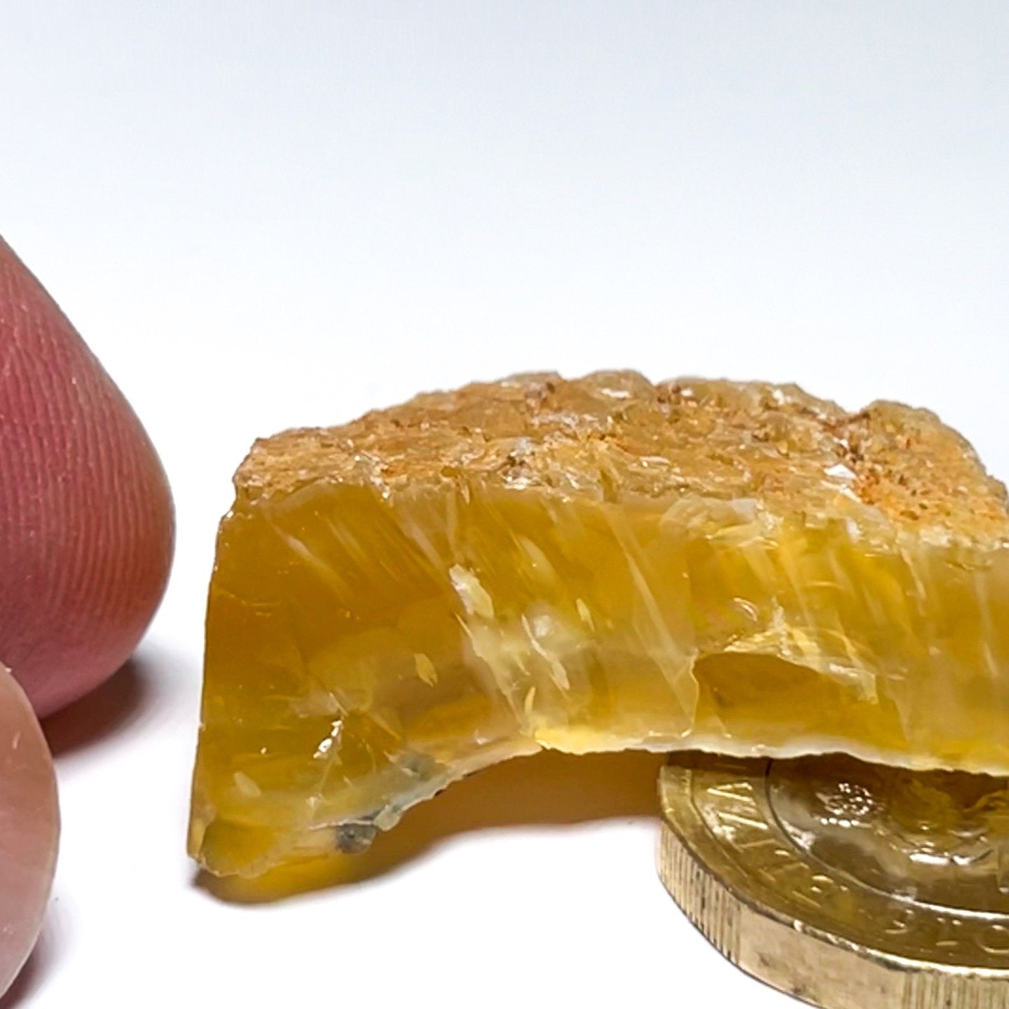 46.74Ct Opal Tanzania Untreated Unheated From A 1999 Deposit Chatoyant (Pearly Cats-Eye Effect)