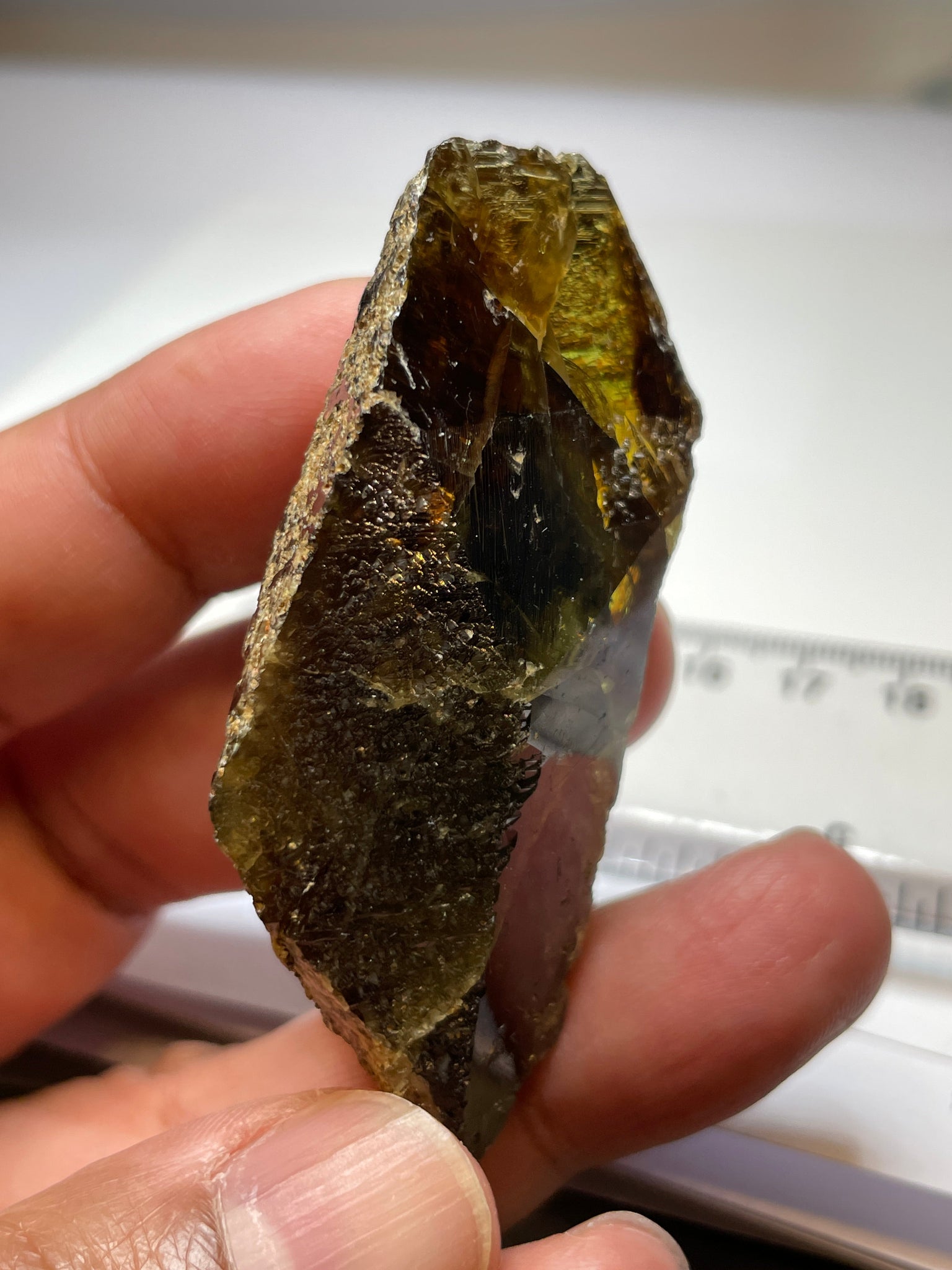 298.50Ct / 59.70Gm Tanzanian Sphene Crystal Untreated Unheated. 65.6 X 31.6 24.9Mm Very High End