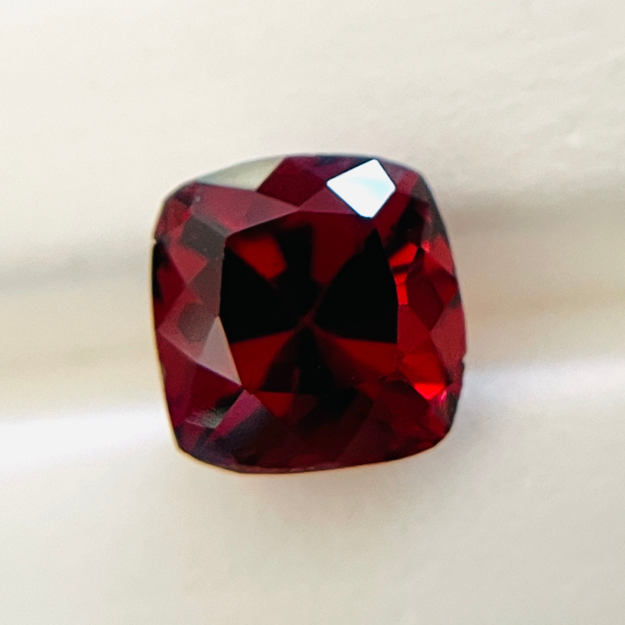3.35Ct Malaya Garnet. Tanzania. Untreated Unheated