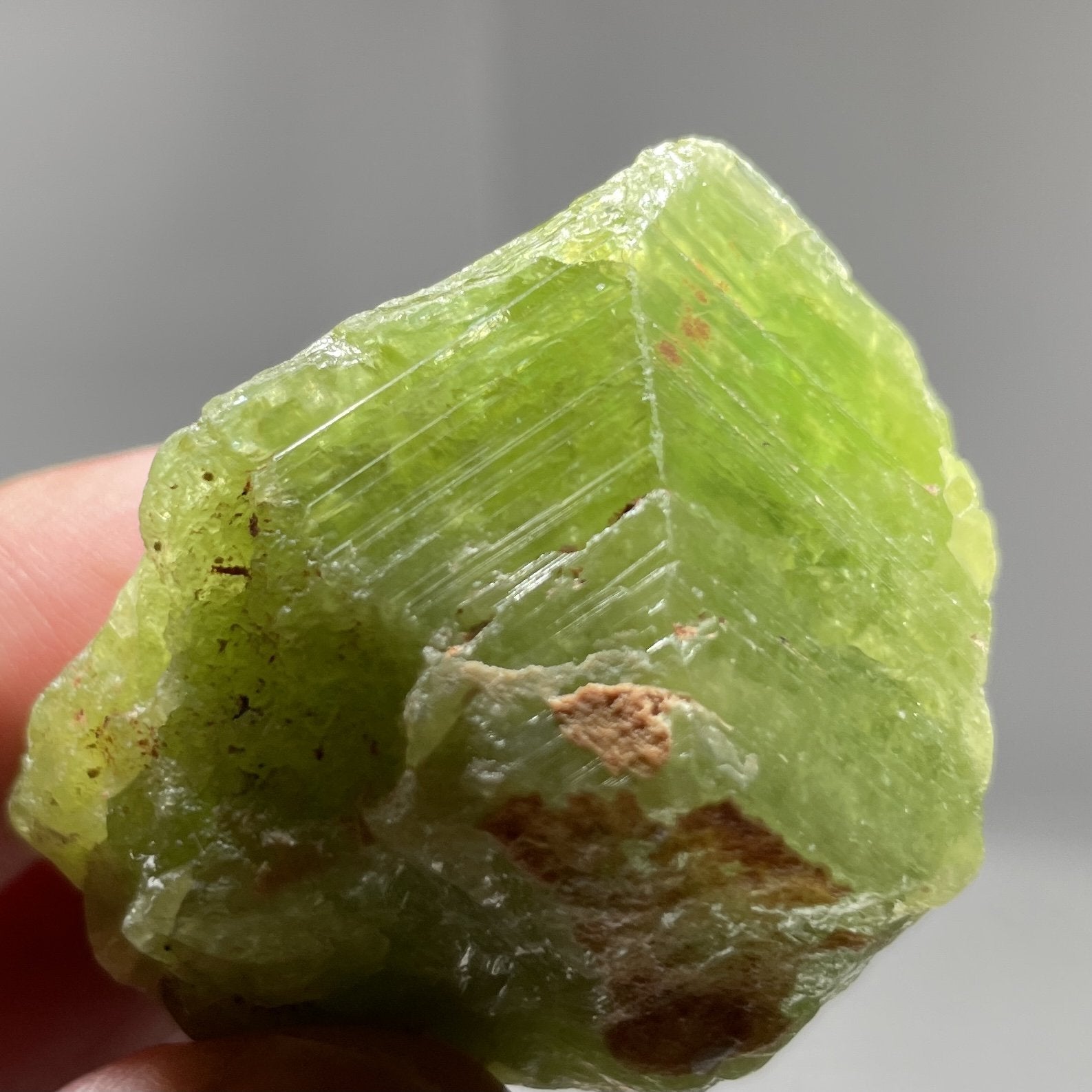65.40Gm / 327.00Ct Tsavorite Merelani Tanzania Untreated Unheated - With Gemmy Poritions. 44.5 X 21