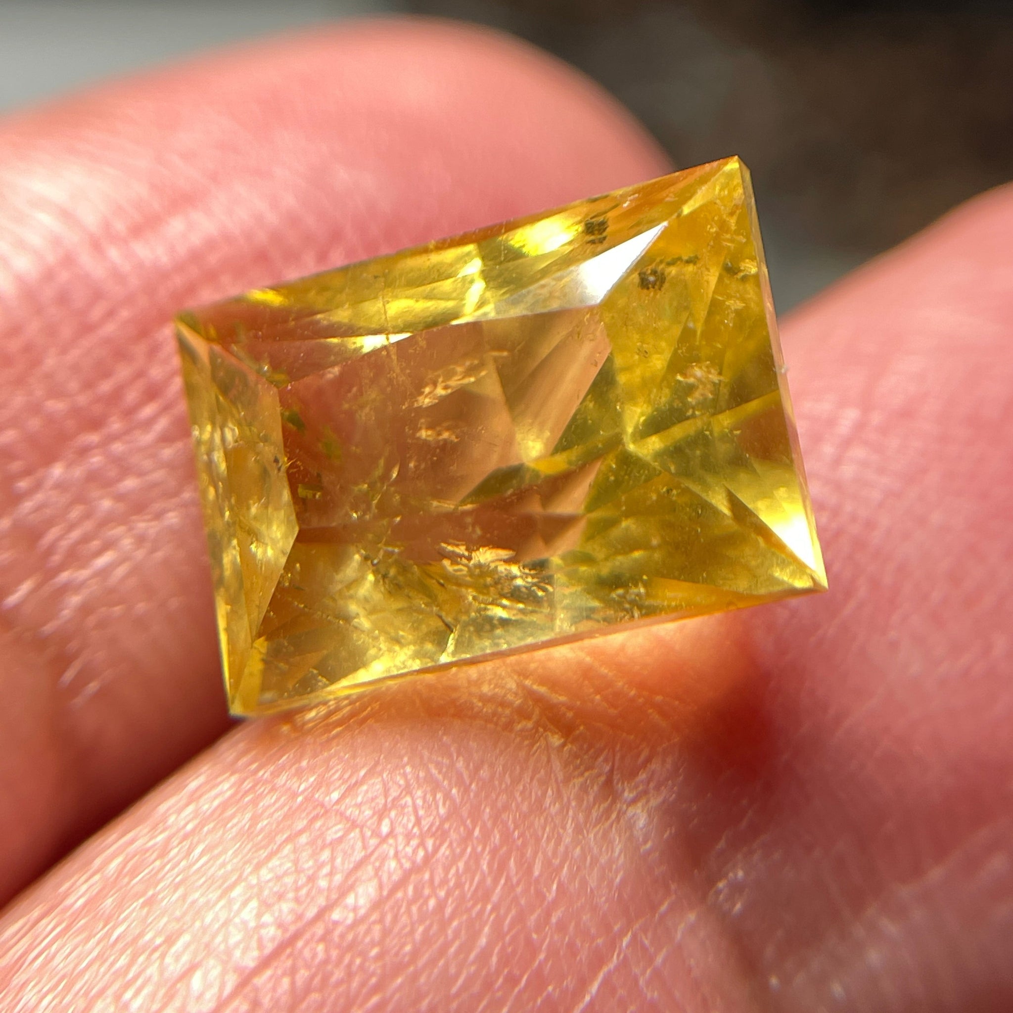 8.035Ct Vivid Intense Yellow Golden Danburite Tanzania Untreated Unheated. Slightly Included. Super