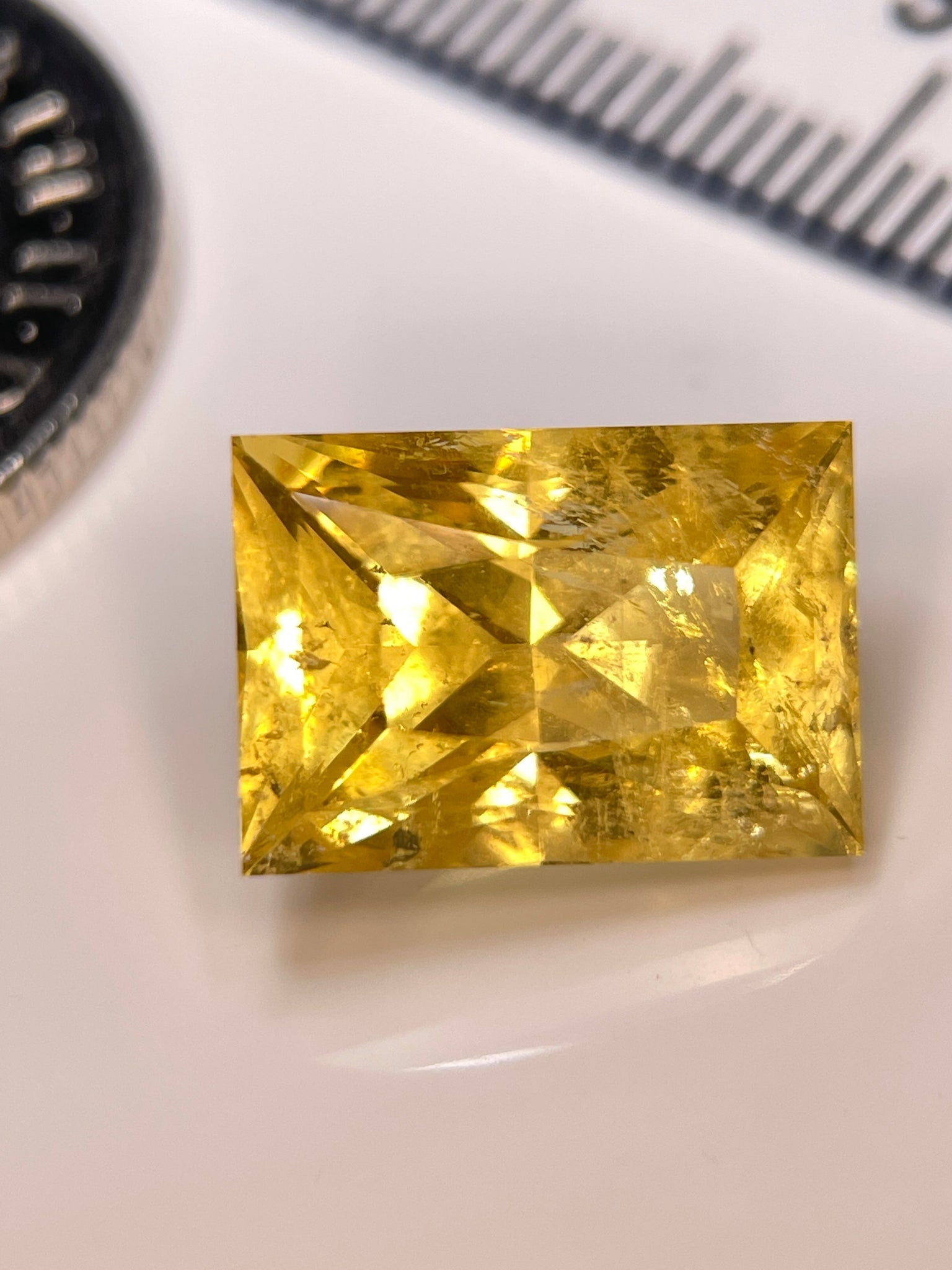 8.035Ct Vivid Intense Yellow Golden Danburite Tanzania Untreated Unheated. Slightly Included. Super