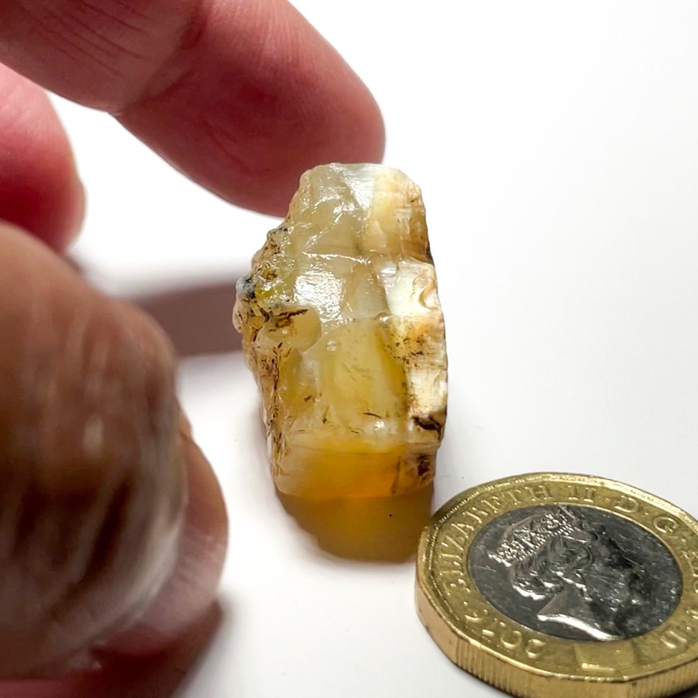 51.31Ct Opal Tanzania Untreated Unheated From A 1999 Deposit Chatoyant (Pearly Cats-Eye Effect)