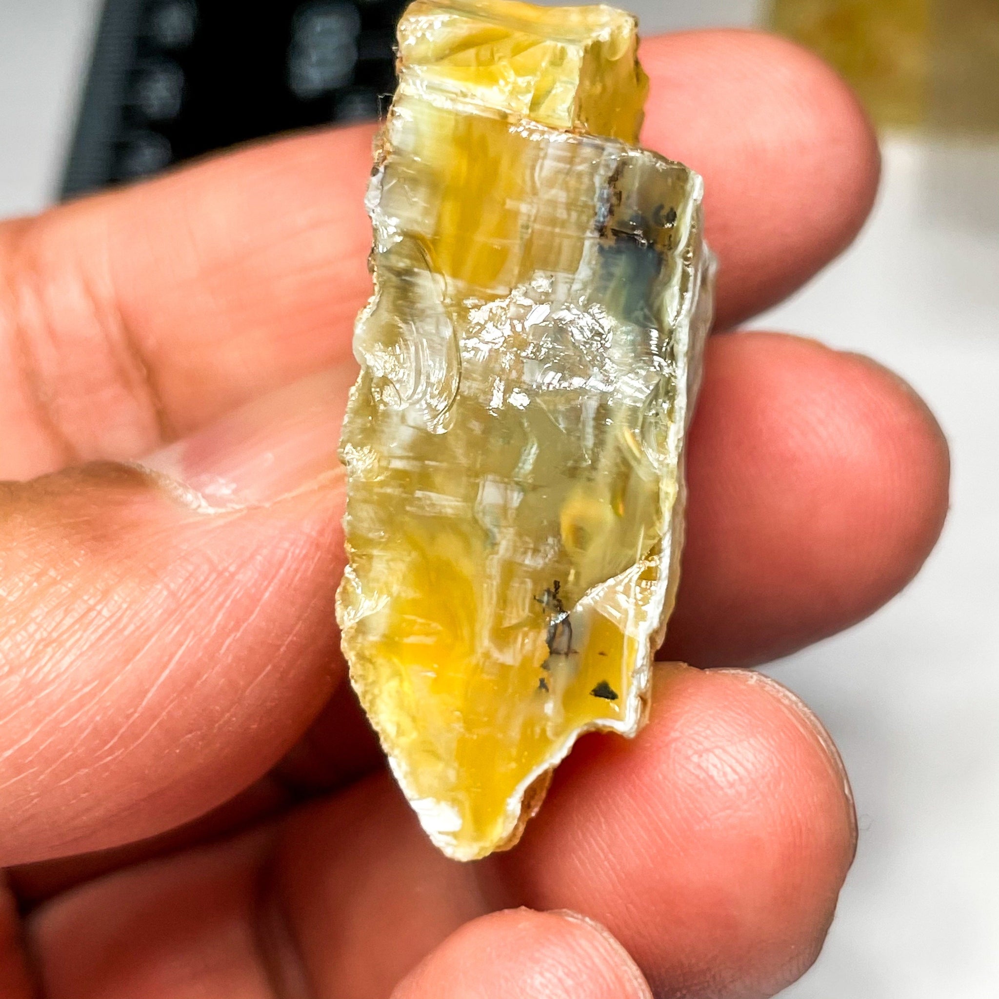 78.02Ct Opal Tanzania Untreated Unheated From A 1999 Deposit Chatoyant (Cats-Eye Effect)