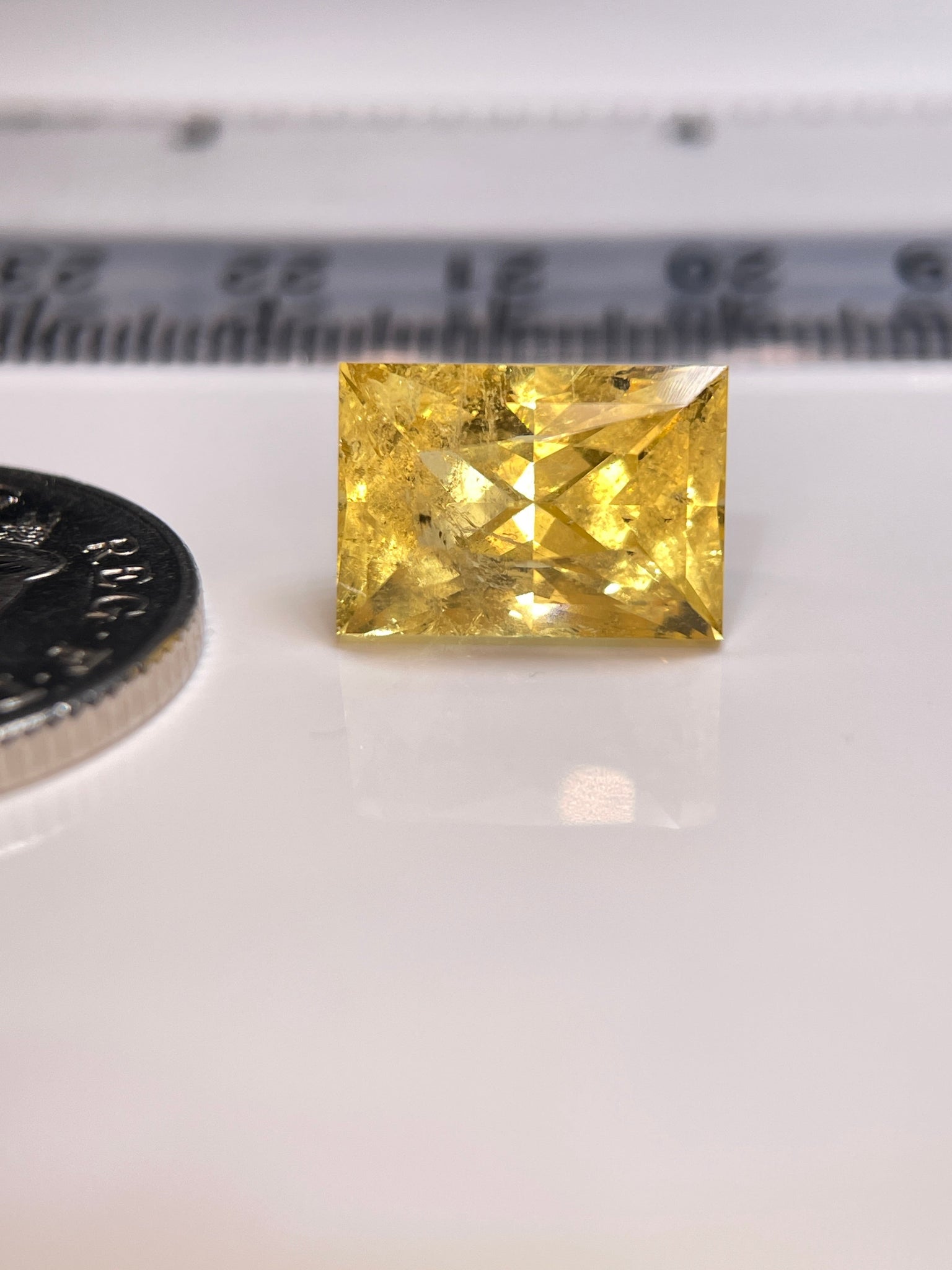 8.035Ct Vivid Intense Yellow Golden Danburite Tanzania Untreated Unheated. Slightly Included. Super