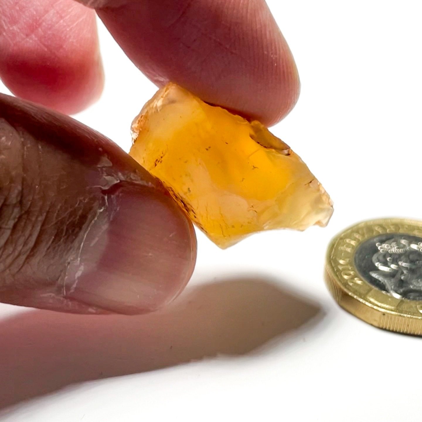 30.77Ct Opal Tanzania Untreated Unheated From A 1999 Deposit Chatoyant (Pearly Cats-Eye Effect)