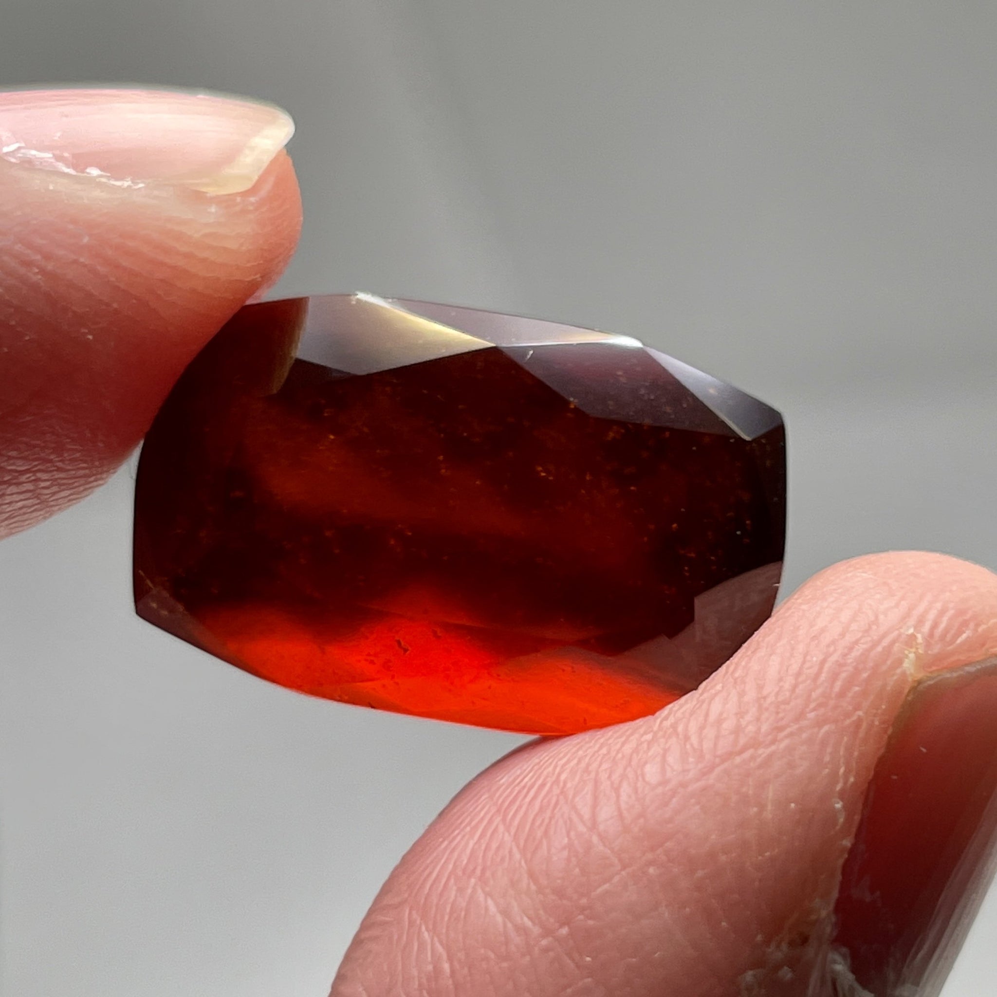 23.80Ct Hessonite Garnet Tanzania Untreated Unheated. 20 X 12.5 9 Mm. Use Either Side.