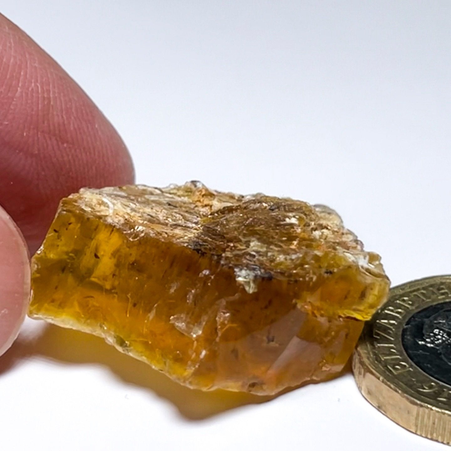 40.71Ct Opal Tanzania Untreated Unheated From A 1999 Deposit Chatoyant (Pearly Cats-Eye Effect)