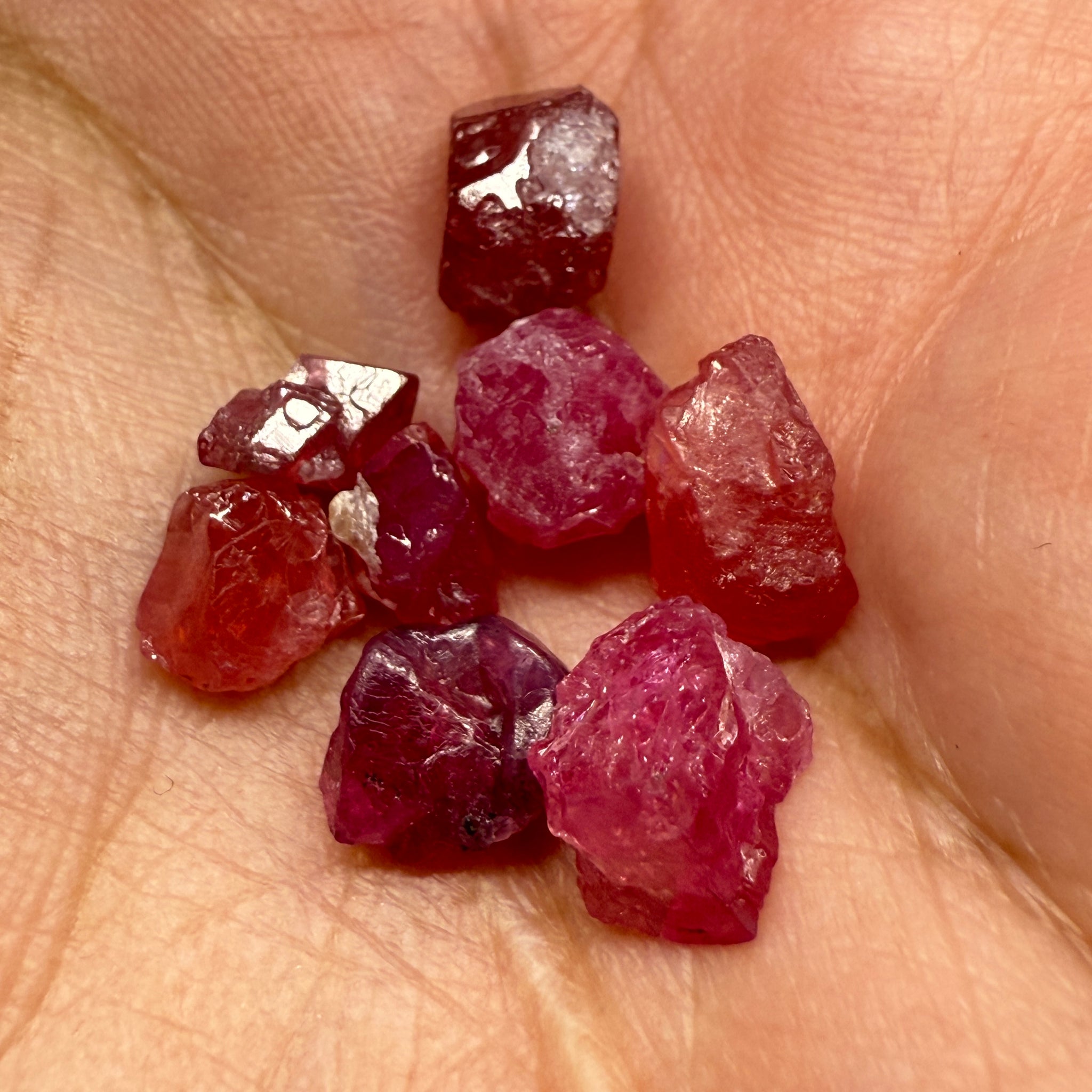Mahenge Spinel Lot for gridding and setting as is in jewellery, rings, 23.84ct, Tanzania, Untreated Untreated