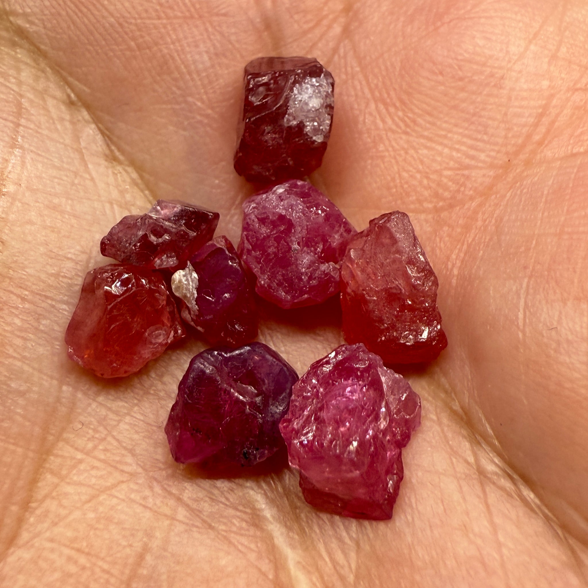 Mahenge Spinel Lot for gridding and setting as is in jewellery, rings, 23.84ct, Tanzania, Untreated Untreated