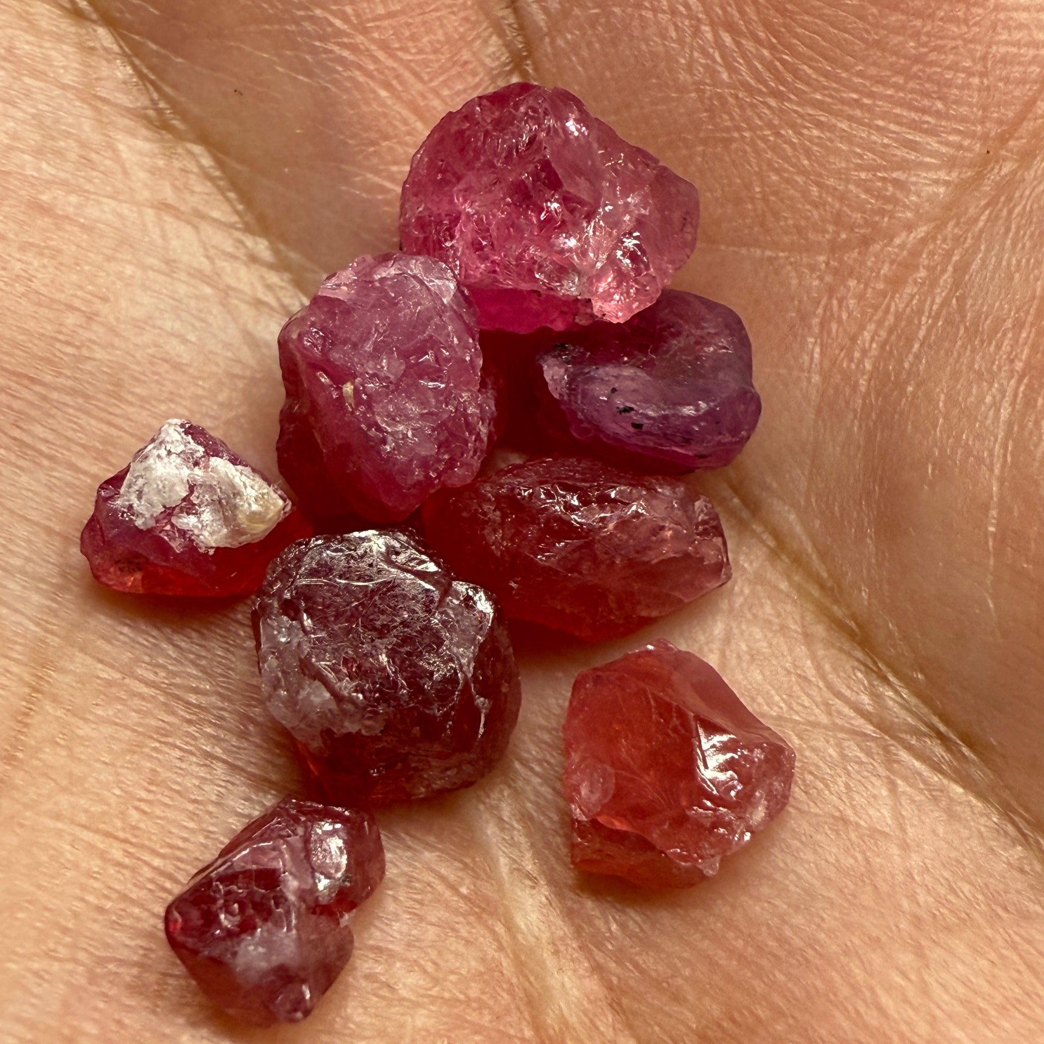 Mahenge Spinel Lot for gridding and setting as is in jewellery, rings, 23.84ct, Tanzania, Untreated Untreated