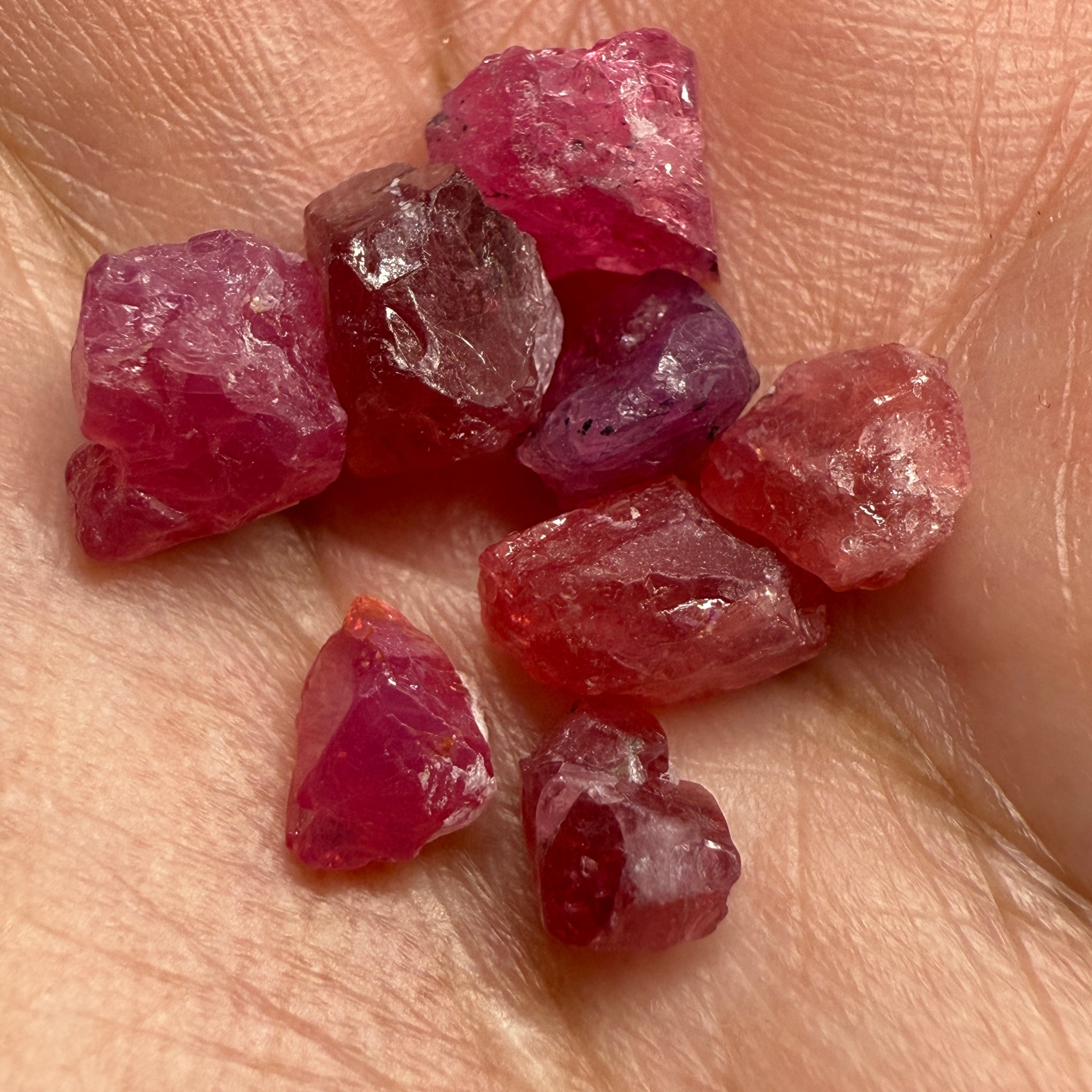 Mahenge Spinel Lot for gridding and setting as is in jewellery, rings, 23.84ct, Tanzania, Untreated Untreated