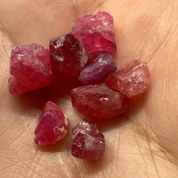 Mahenge Spinel Lot for gridding and setting as is in jewellery, rings, 23.84ct, Tanzania, Untreated Untreated