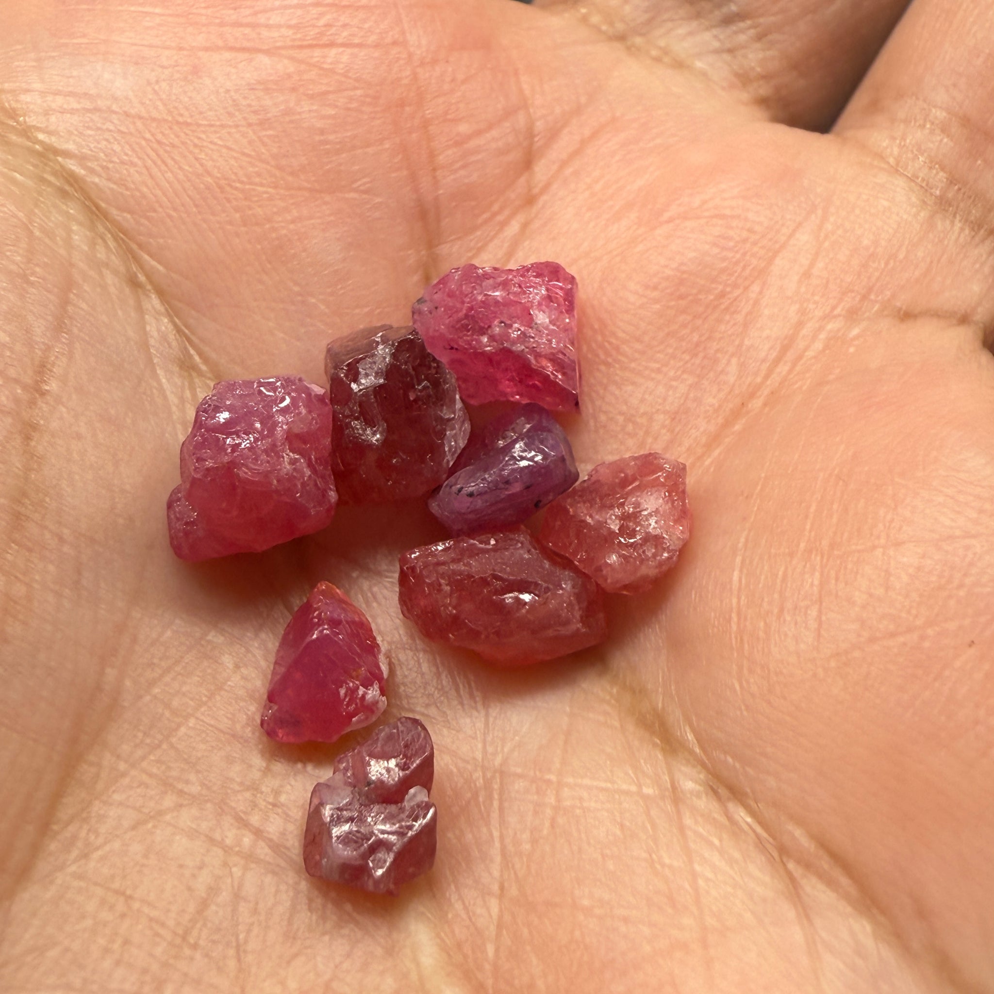 Mahenge Spinel Lot for gridding and setting as is in jewellery, rings, 23.84ct, Tanzania, Untreated Untreated