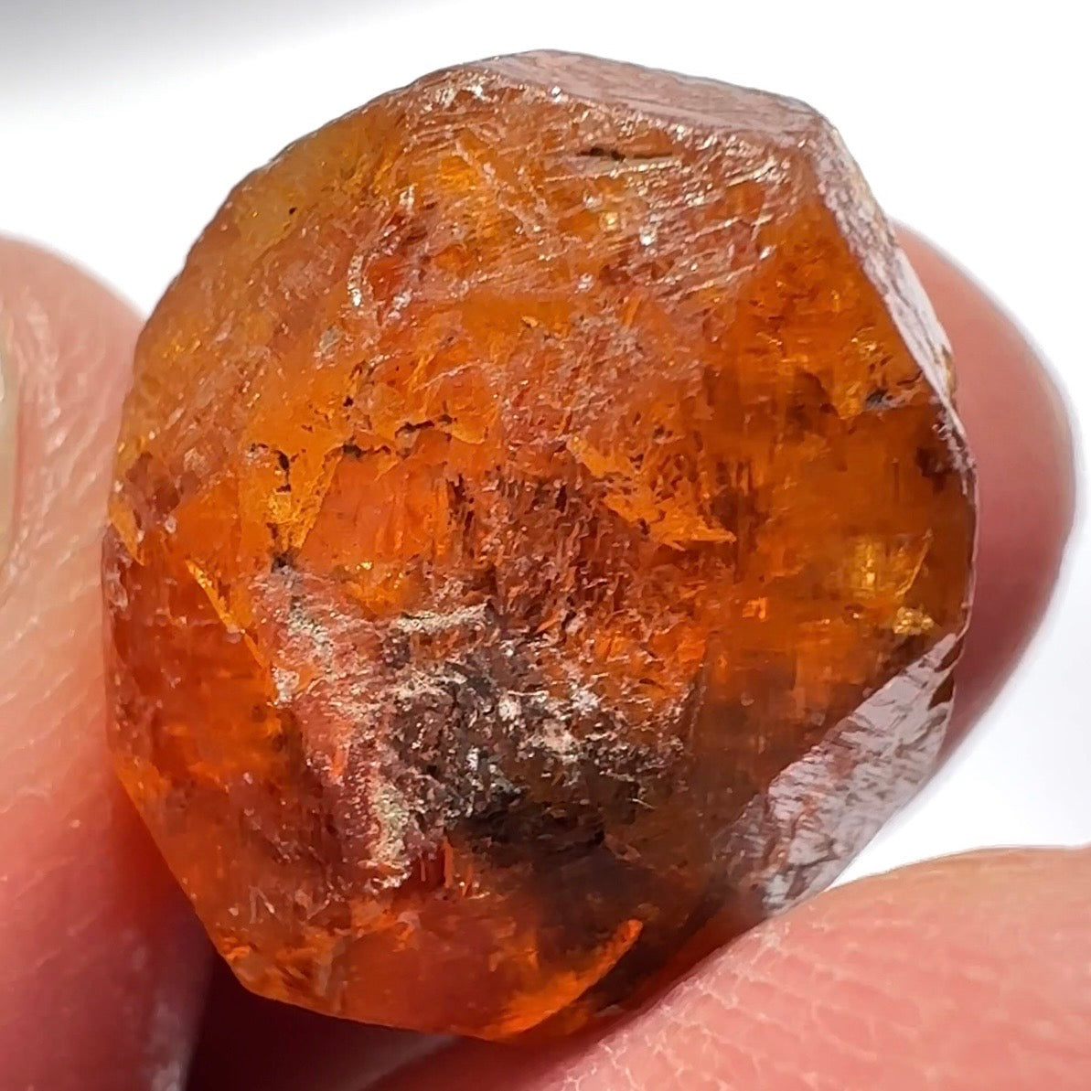 Spessartite Garnet Crystal, 30.79ct / 6.15gm, Loliondo, Tanzania. Untreated Unheated
