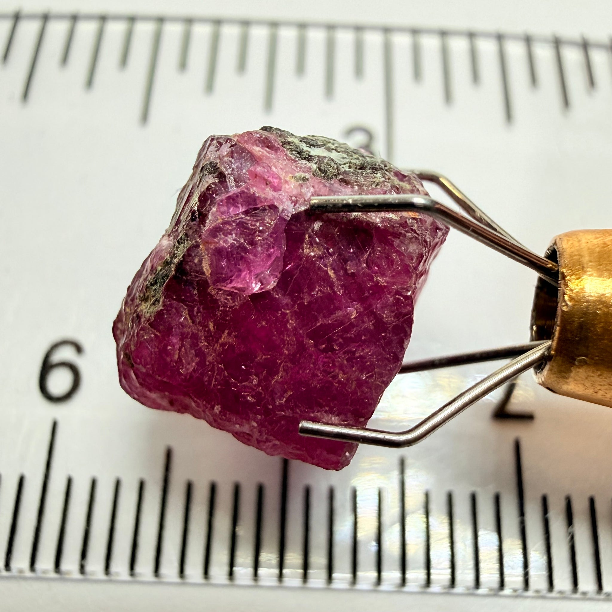 Winza Sapphire, 9.23ct, Winza, Tanzania, Untreated Unheated, included but can be faceted with inclusions, see backlit pics and video