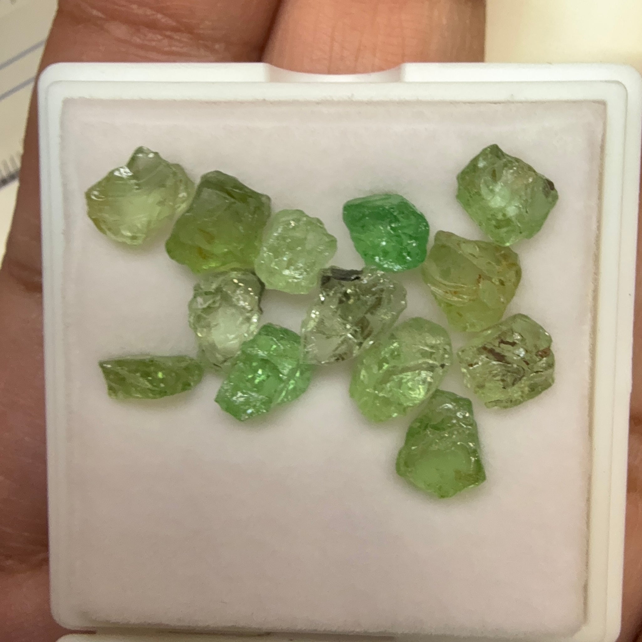 Tsavorite Rough Melee size, 14.33ct, 0.65ct - 1.30ct, Untreated, Unheated