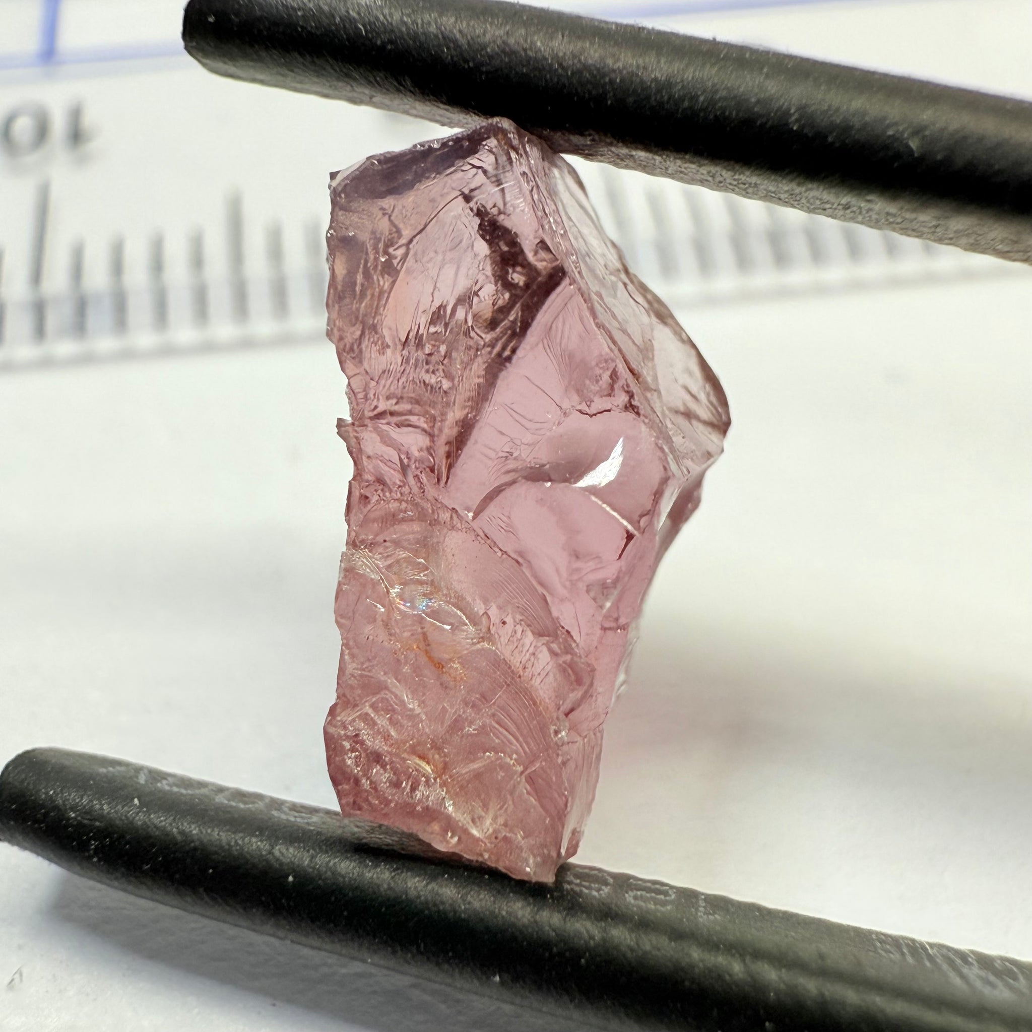 Mahenge Spinel, 3.50ct, Mahenge, Tanzania, VS, Untreated Unheated. Colour changing/shifting