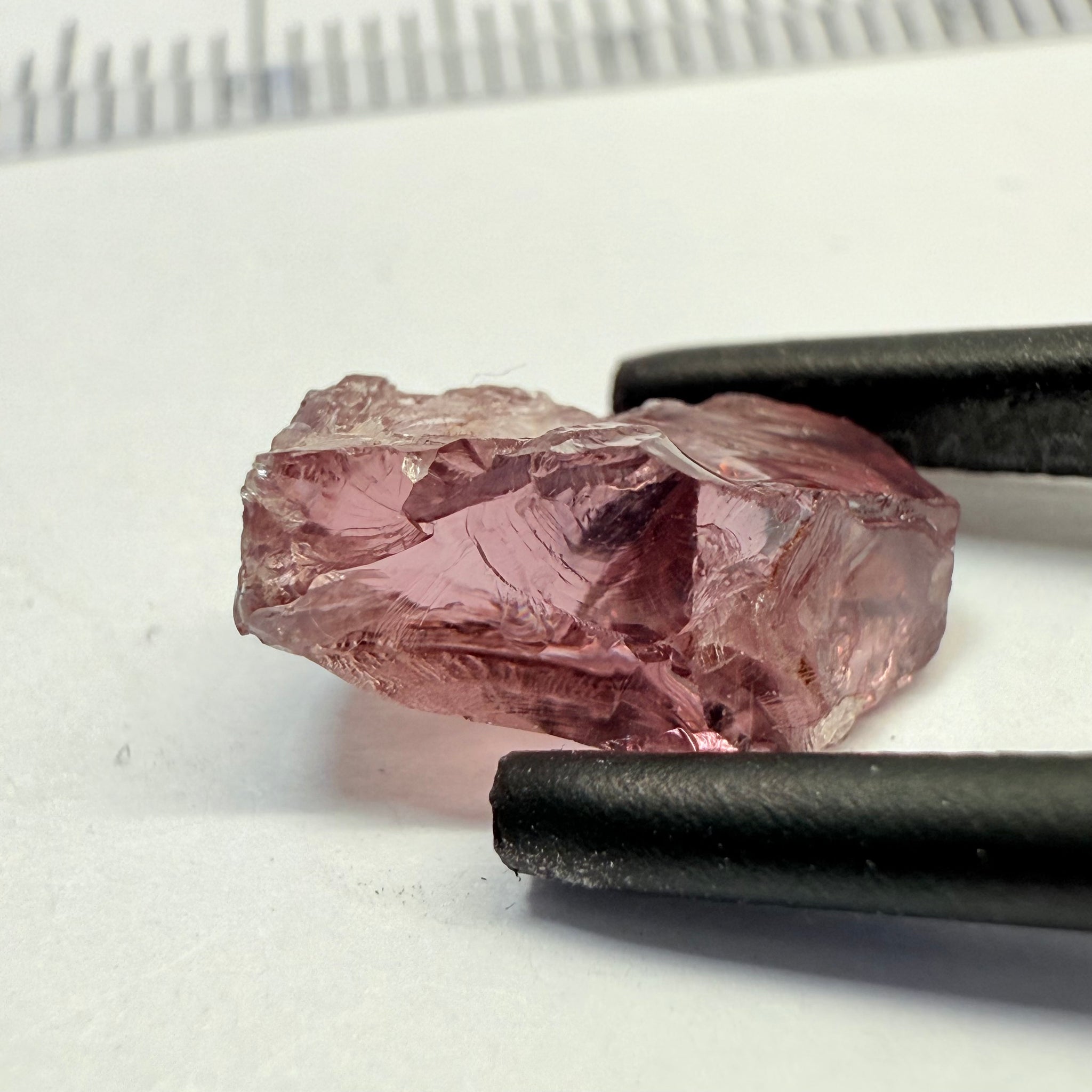 Mahenge Spinel, 3.50ct, Mahenge, Tanzania, VS, Untreated Unheated. Colour changing/shifting