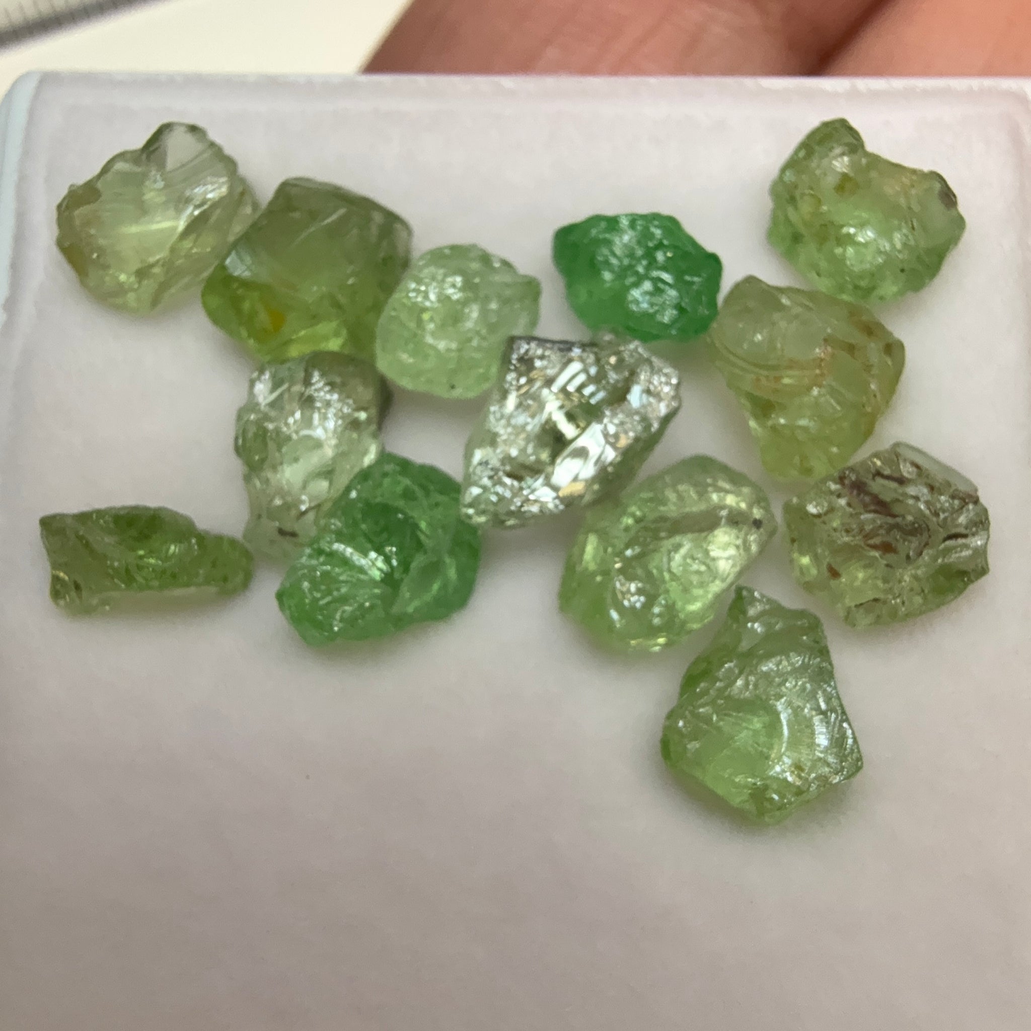 Tsavorite Rough Melee size, 14.33ct, 0.65ct - 1.30ct, Untreated, Unheated